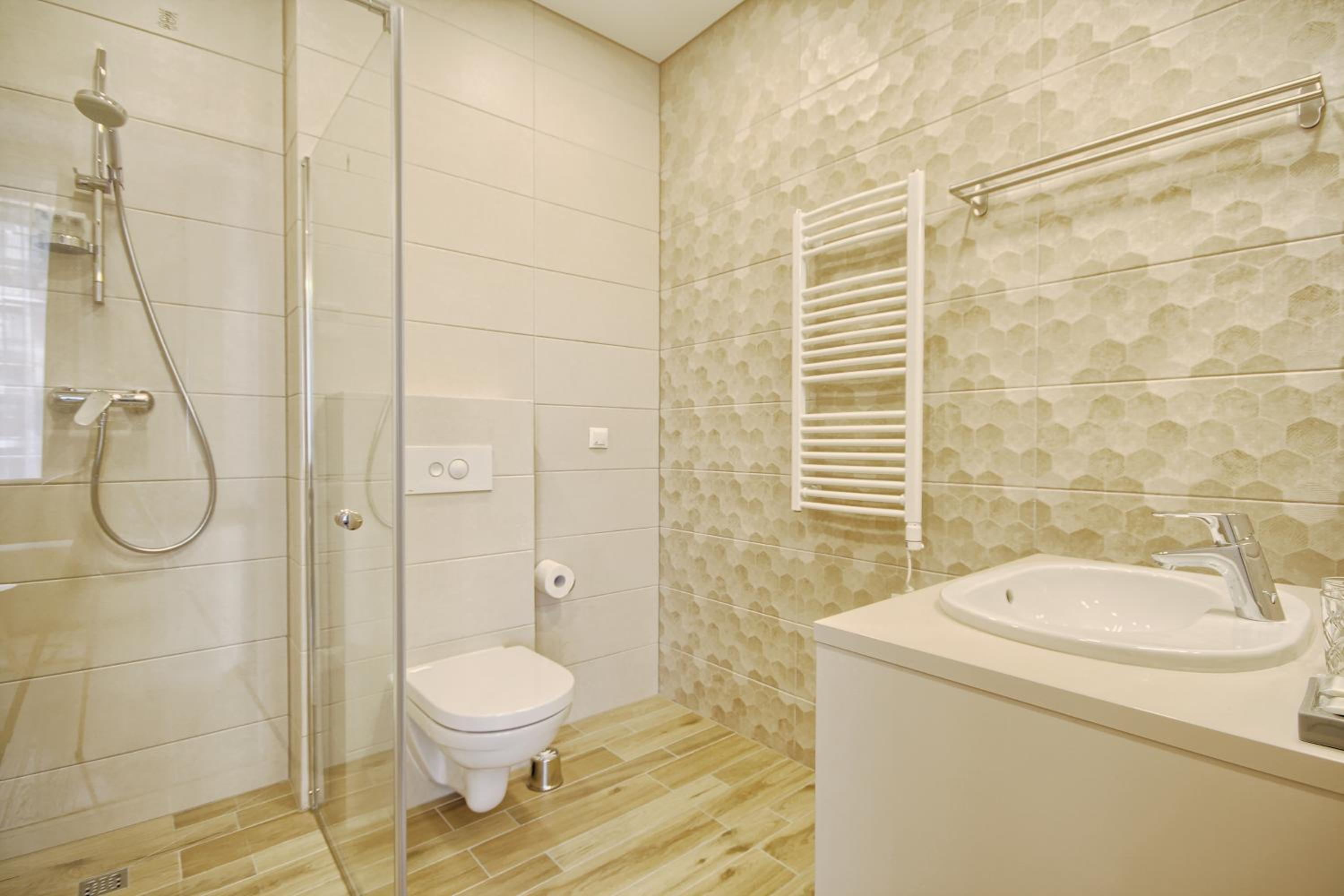 One-Bedroom Apartment - Photo 11