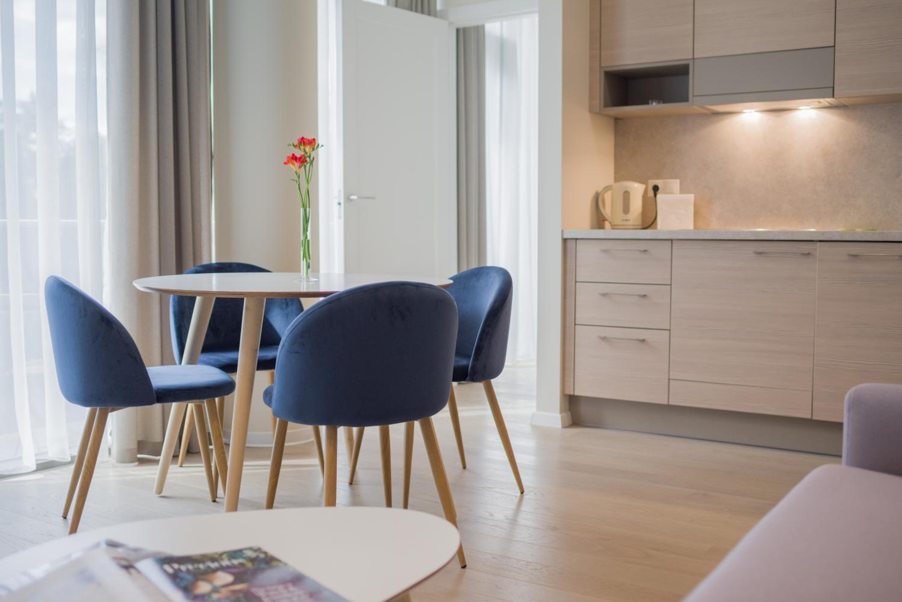 One-Bedroom Apartment - Photo 15
