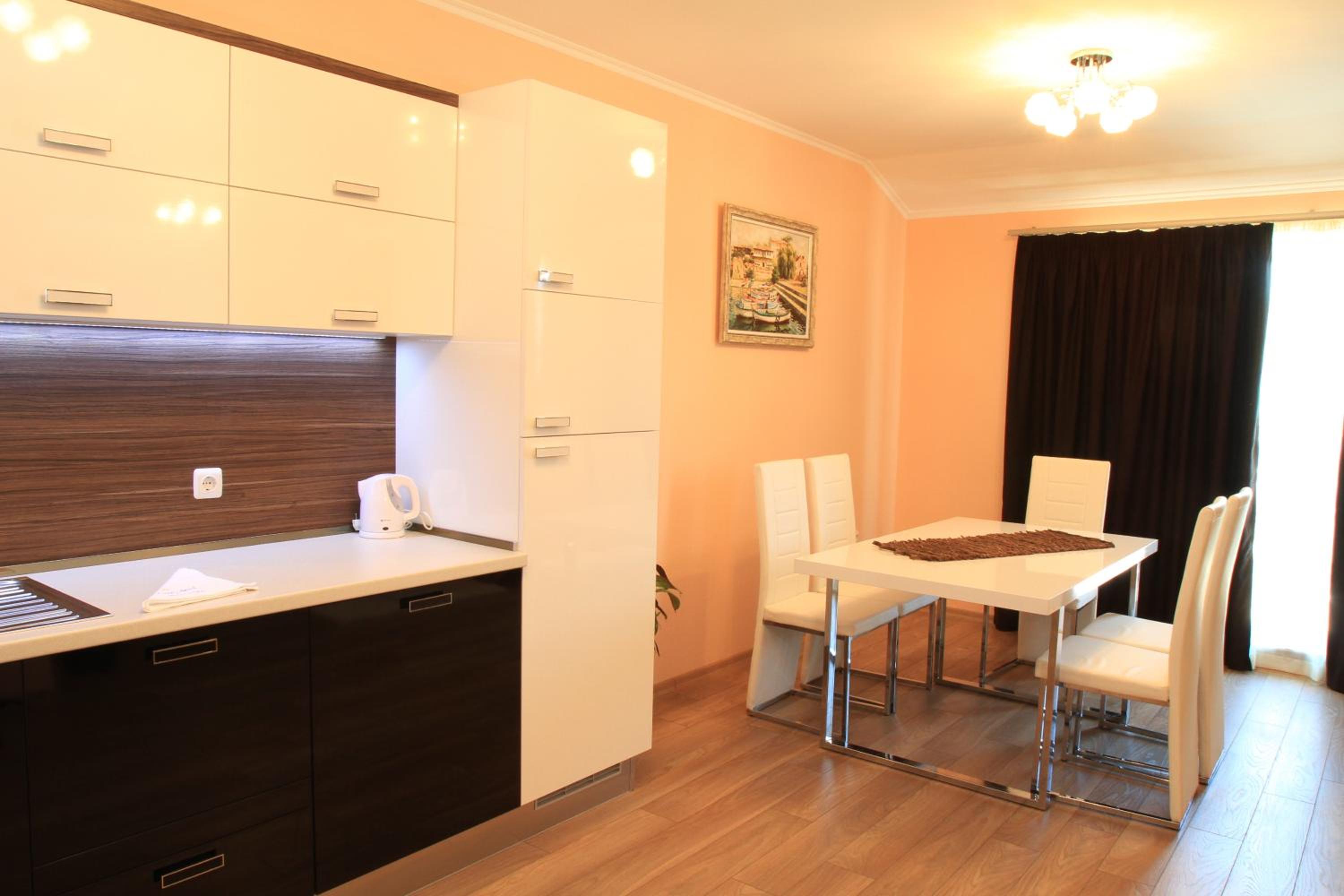 Apartment with Park View