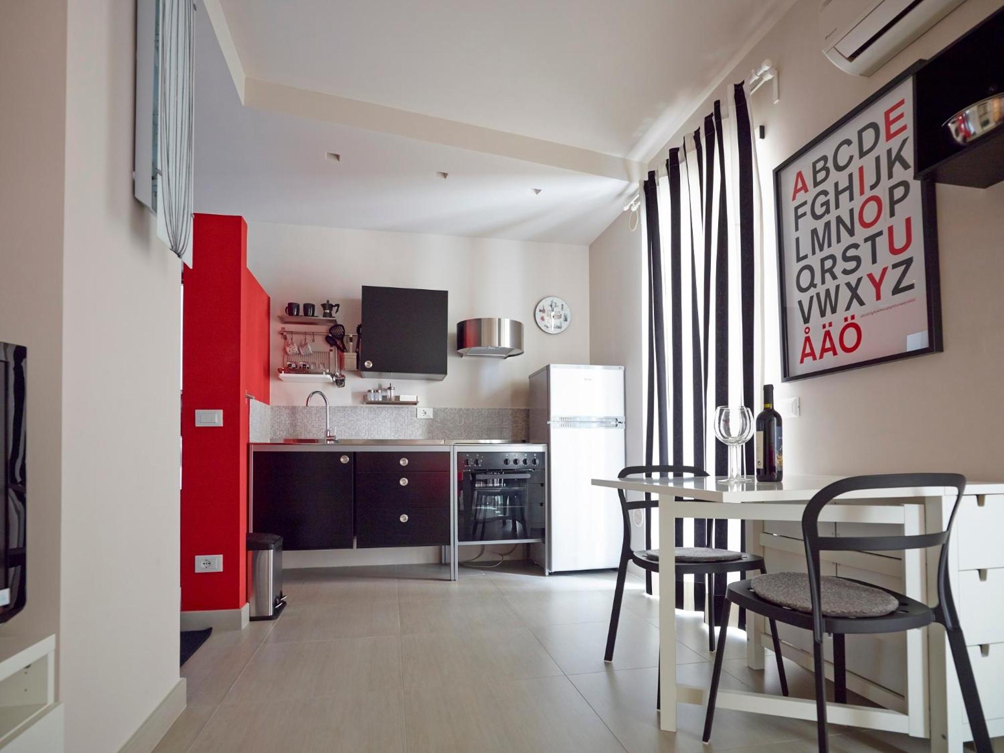 Studio Apartment photo 2