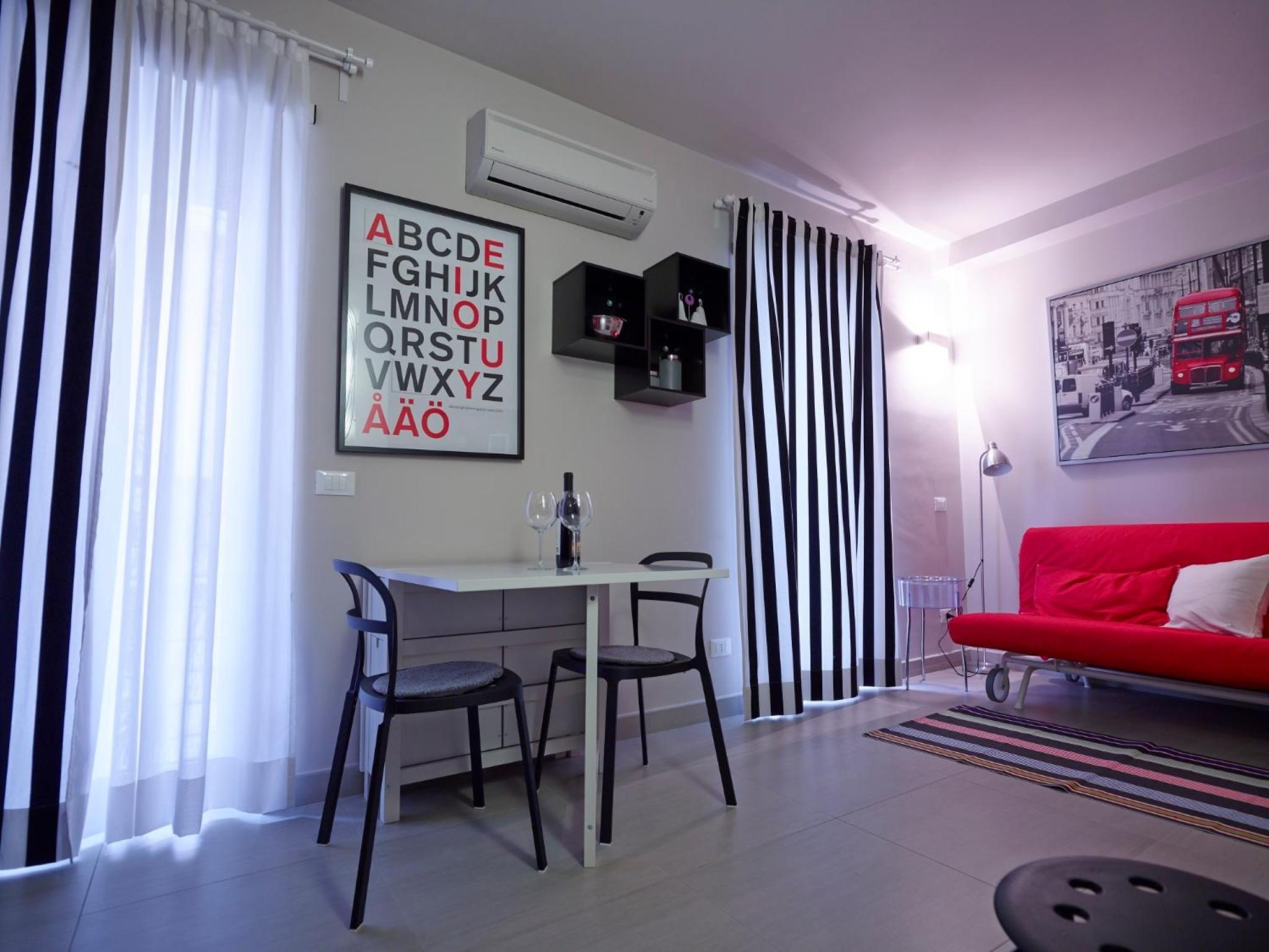 Studio Apartment photo 3
