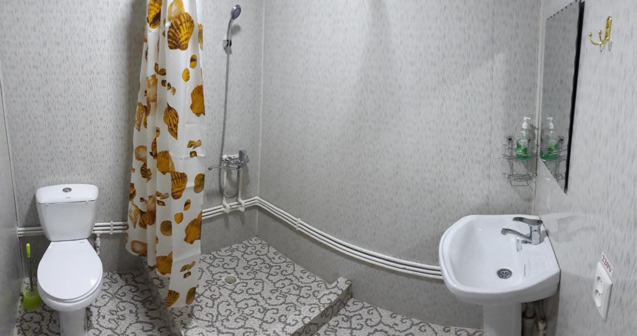 Twin Room with Shower photo 3