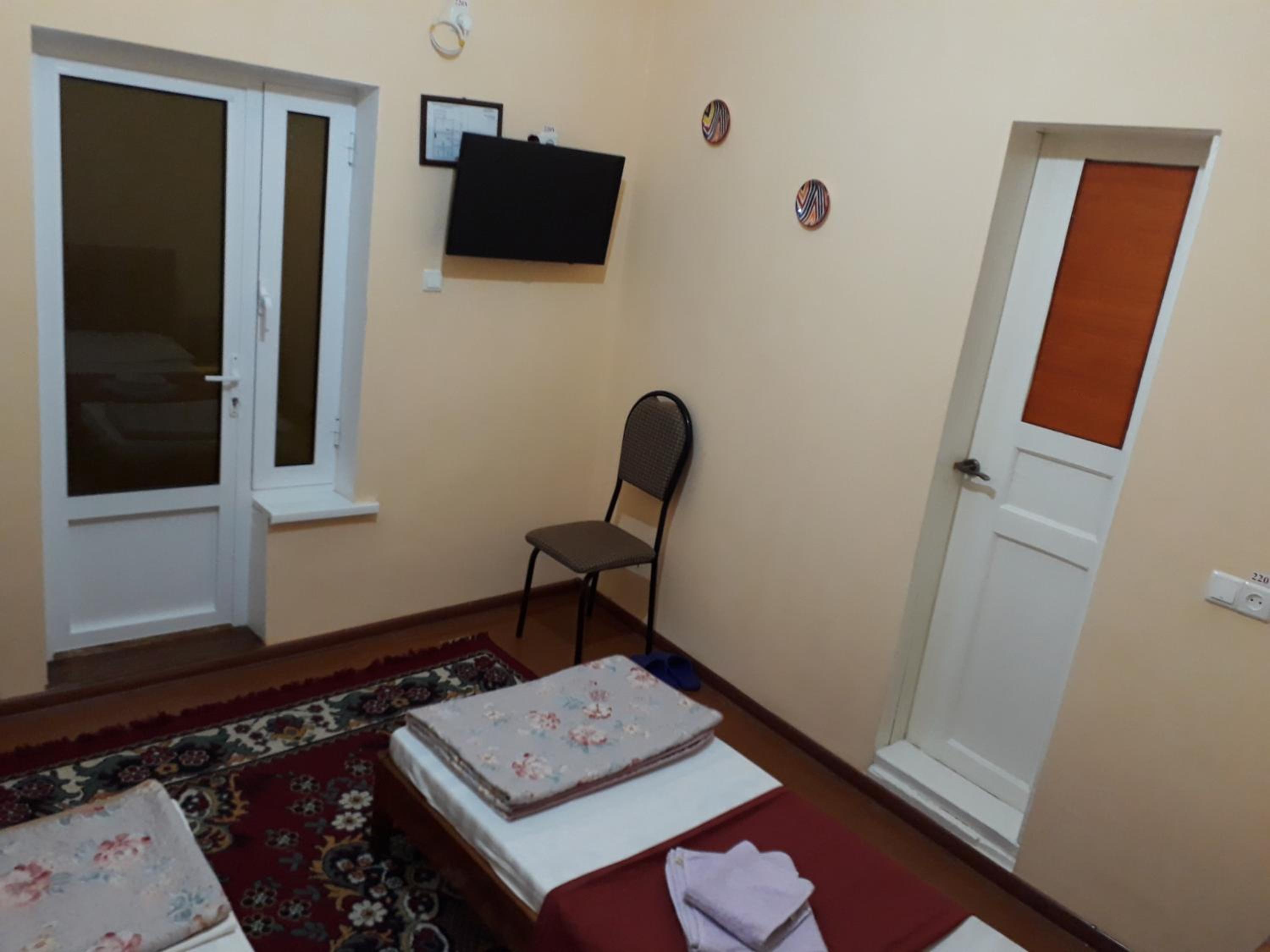 Twin Room with Shower photo 3