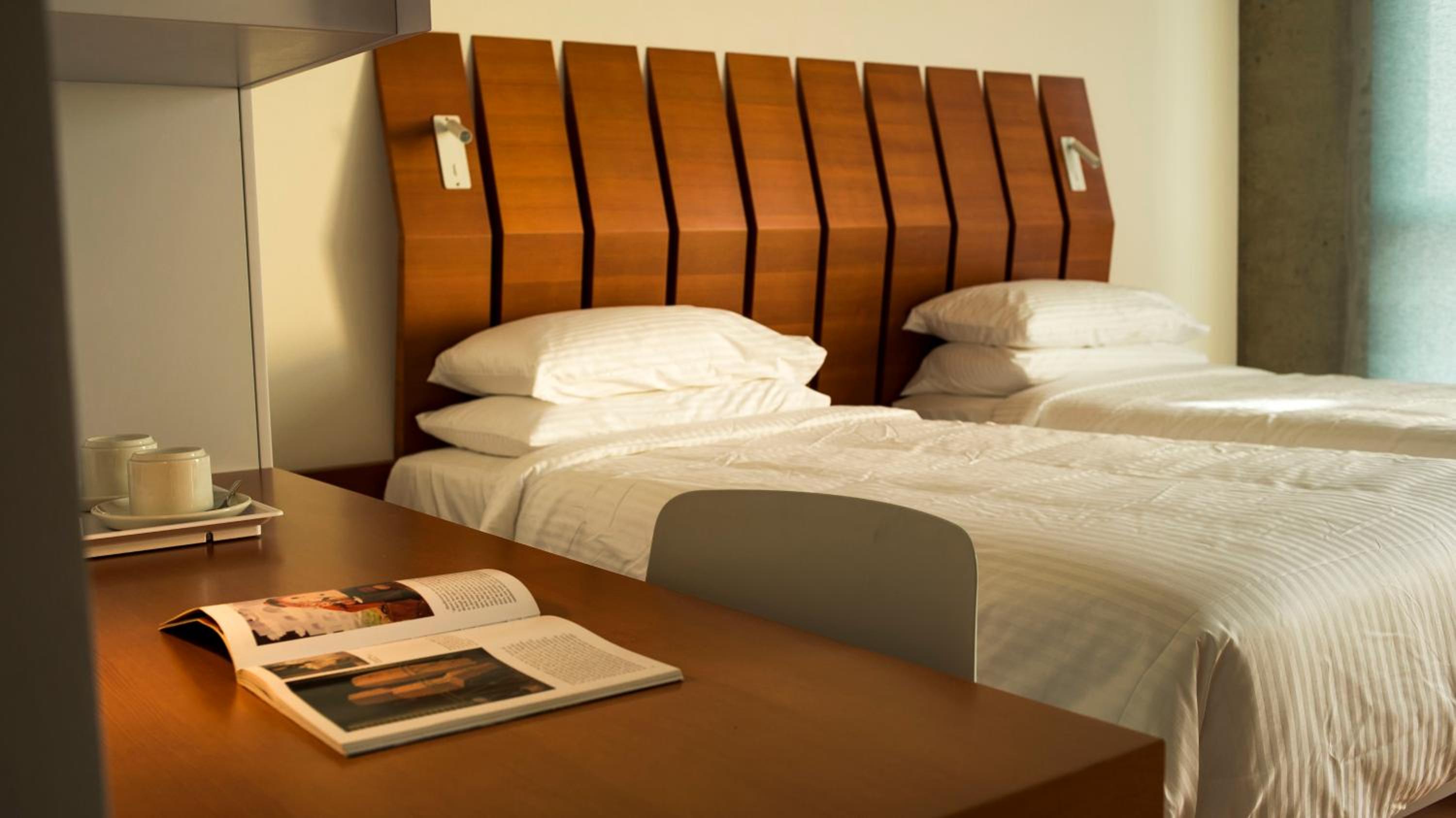 Deluxe Twin Room - Photo 3