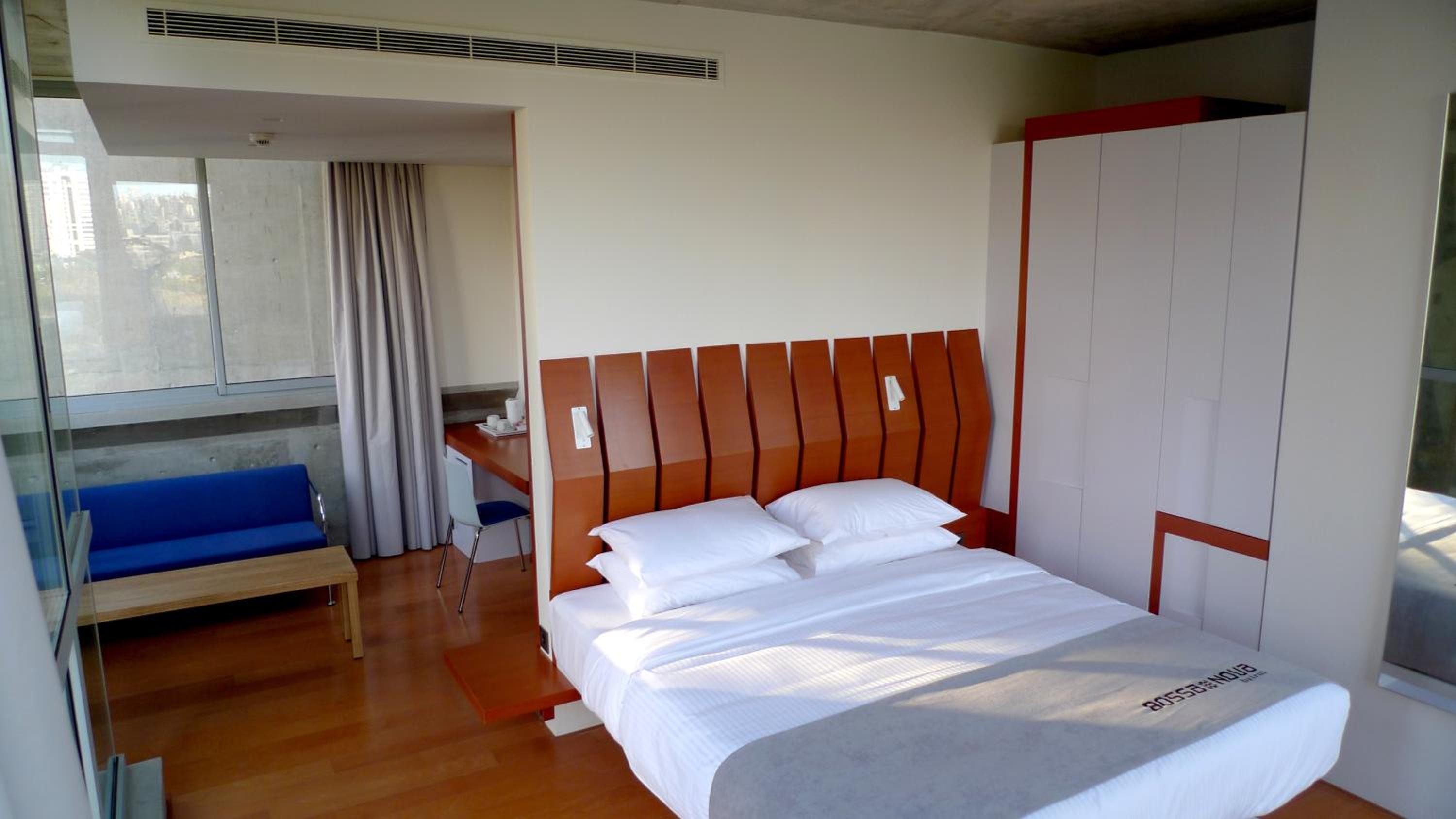 Premium Room - Photo 7
