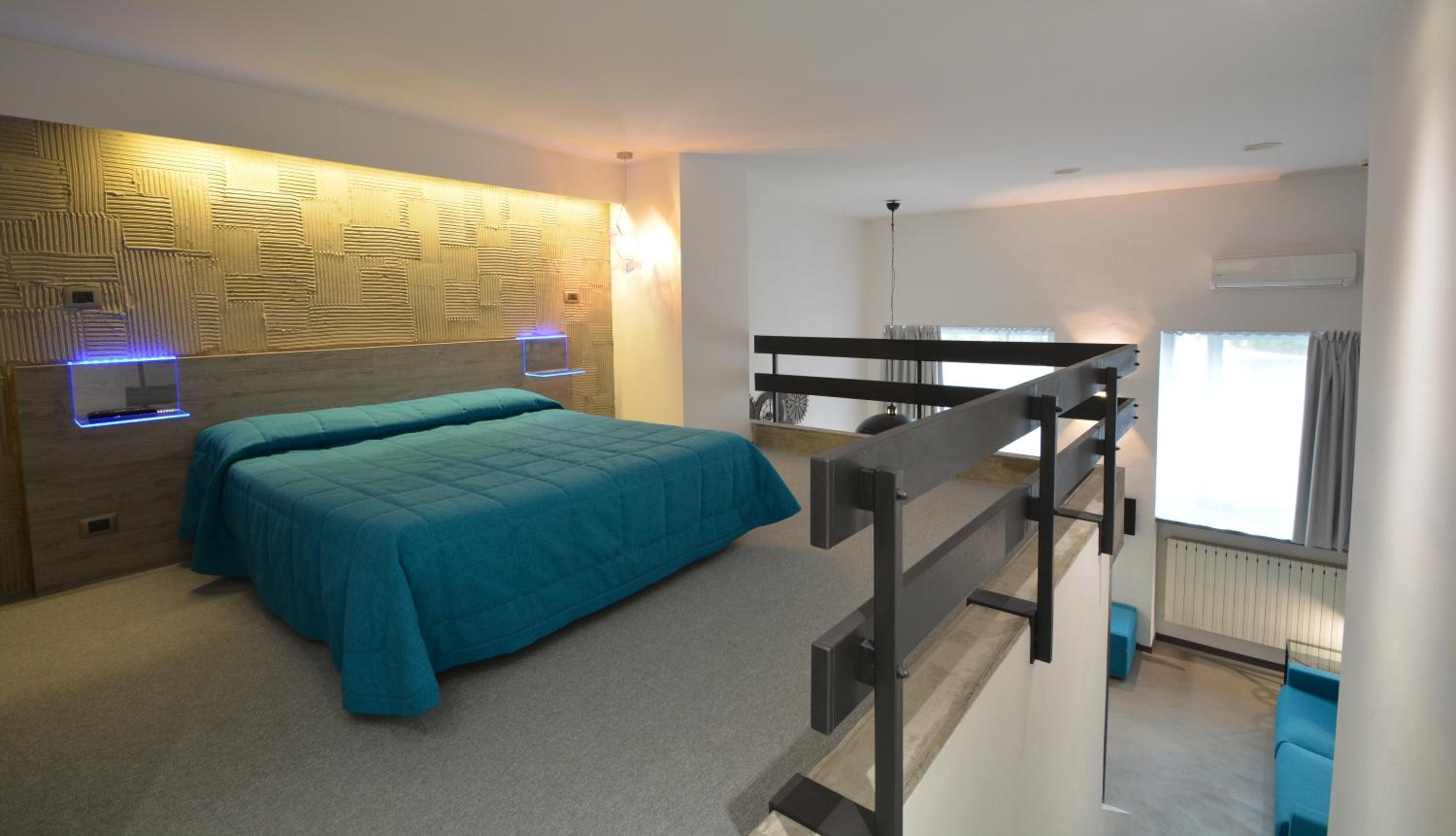 Loft - Photo 10