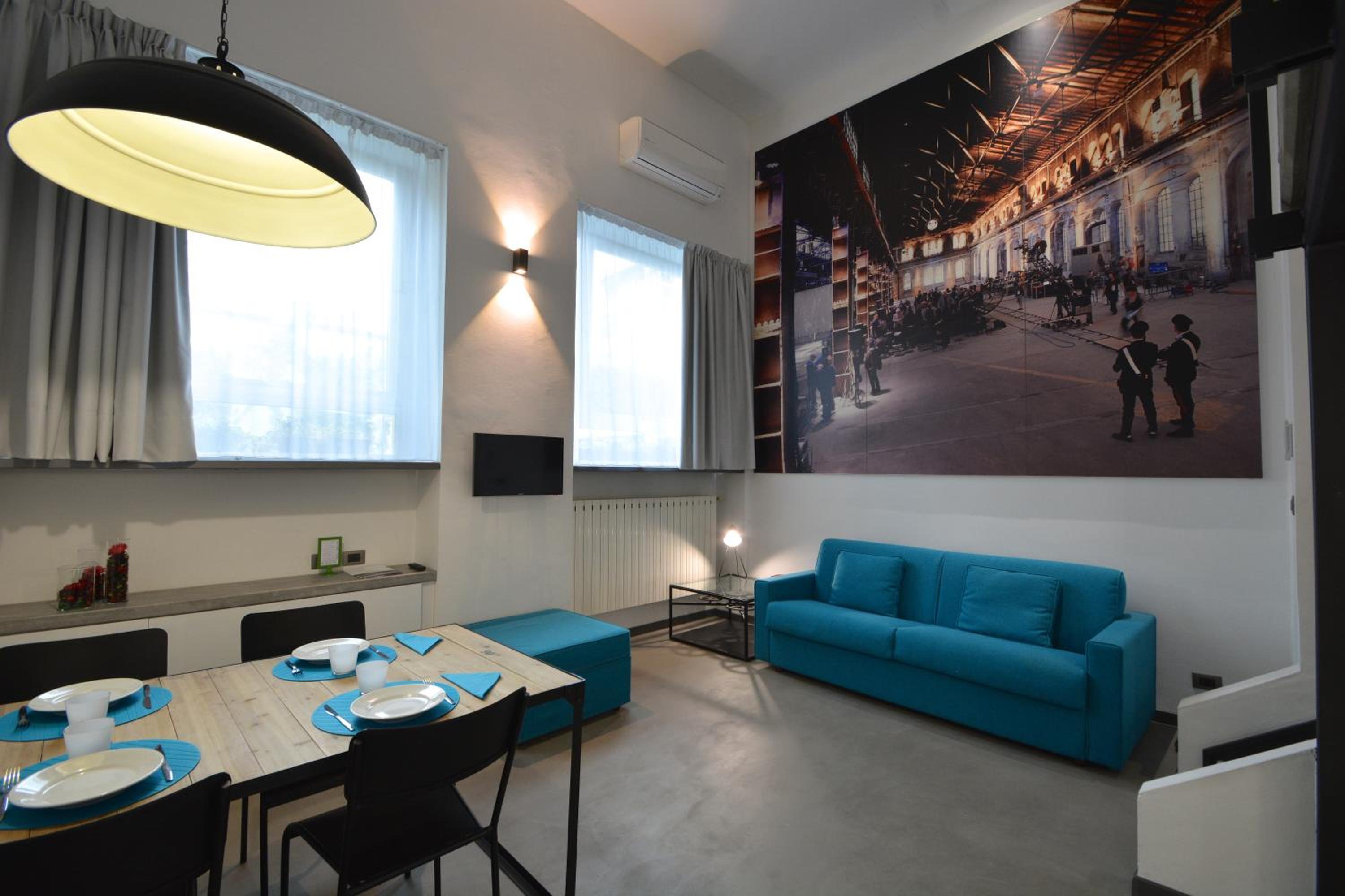 Loft - Photo 1