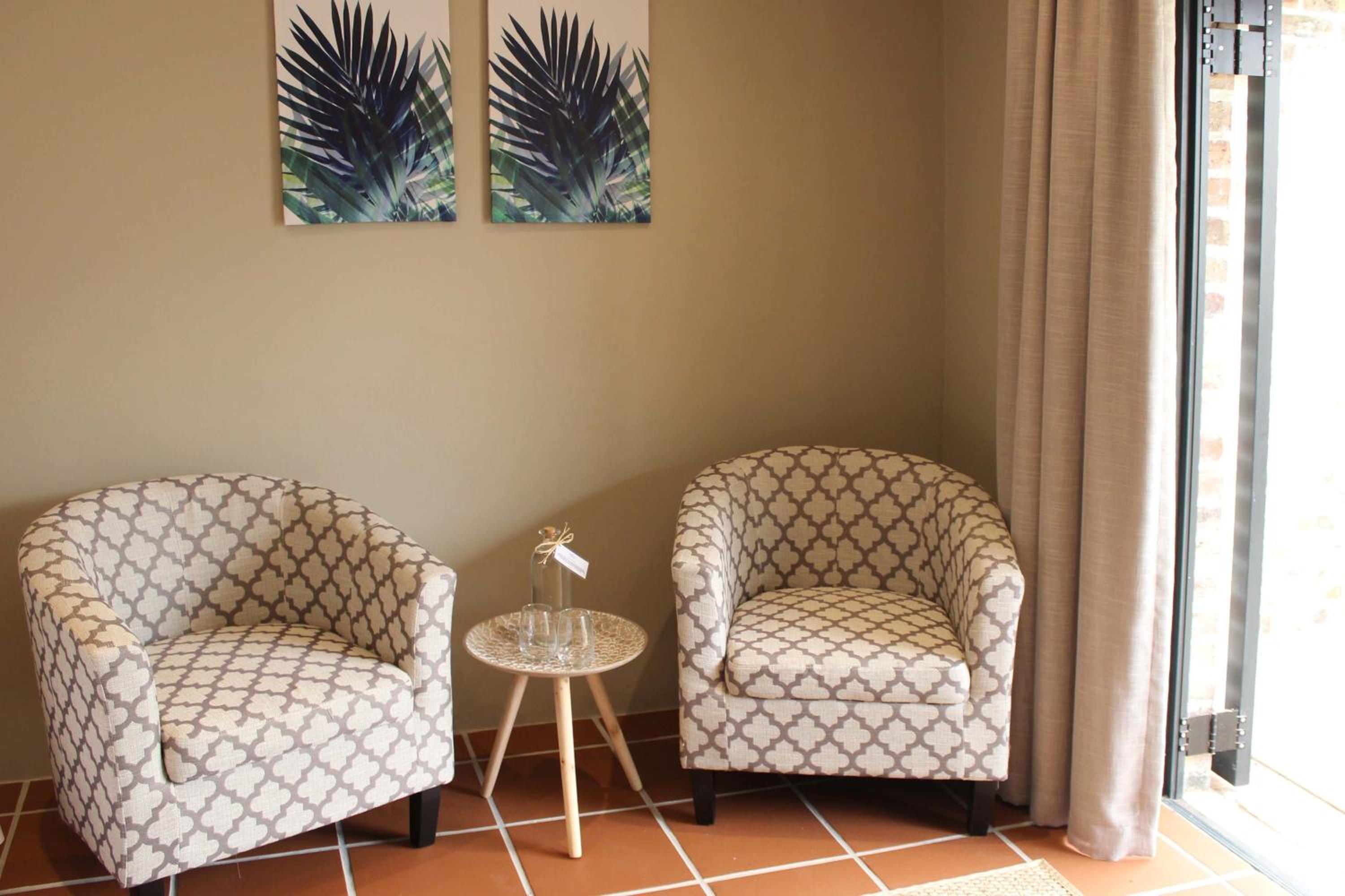 Suite - Photo 2