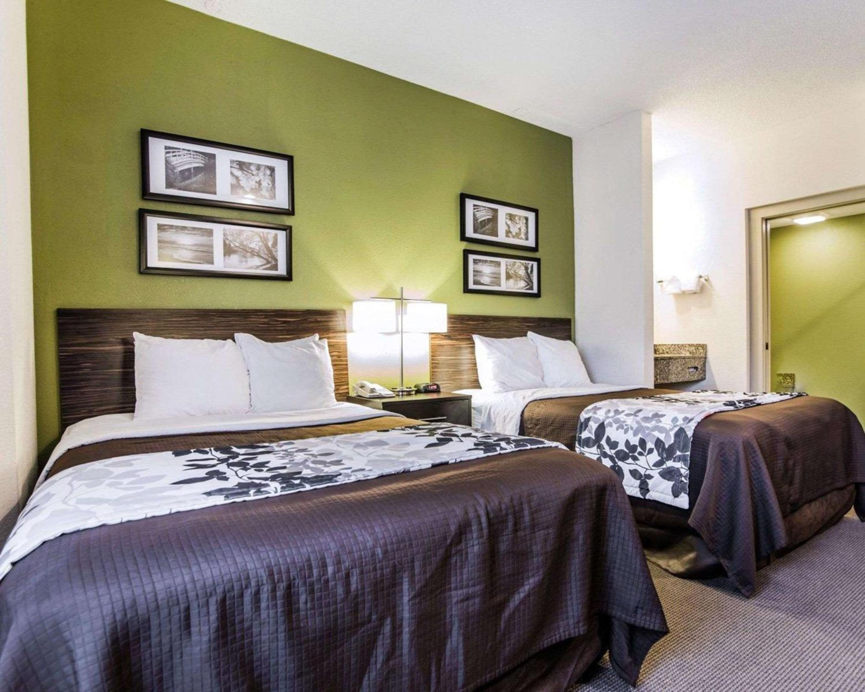 Double Room with Two Double Beds - Non-Smoking - Photo 1