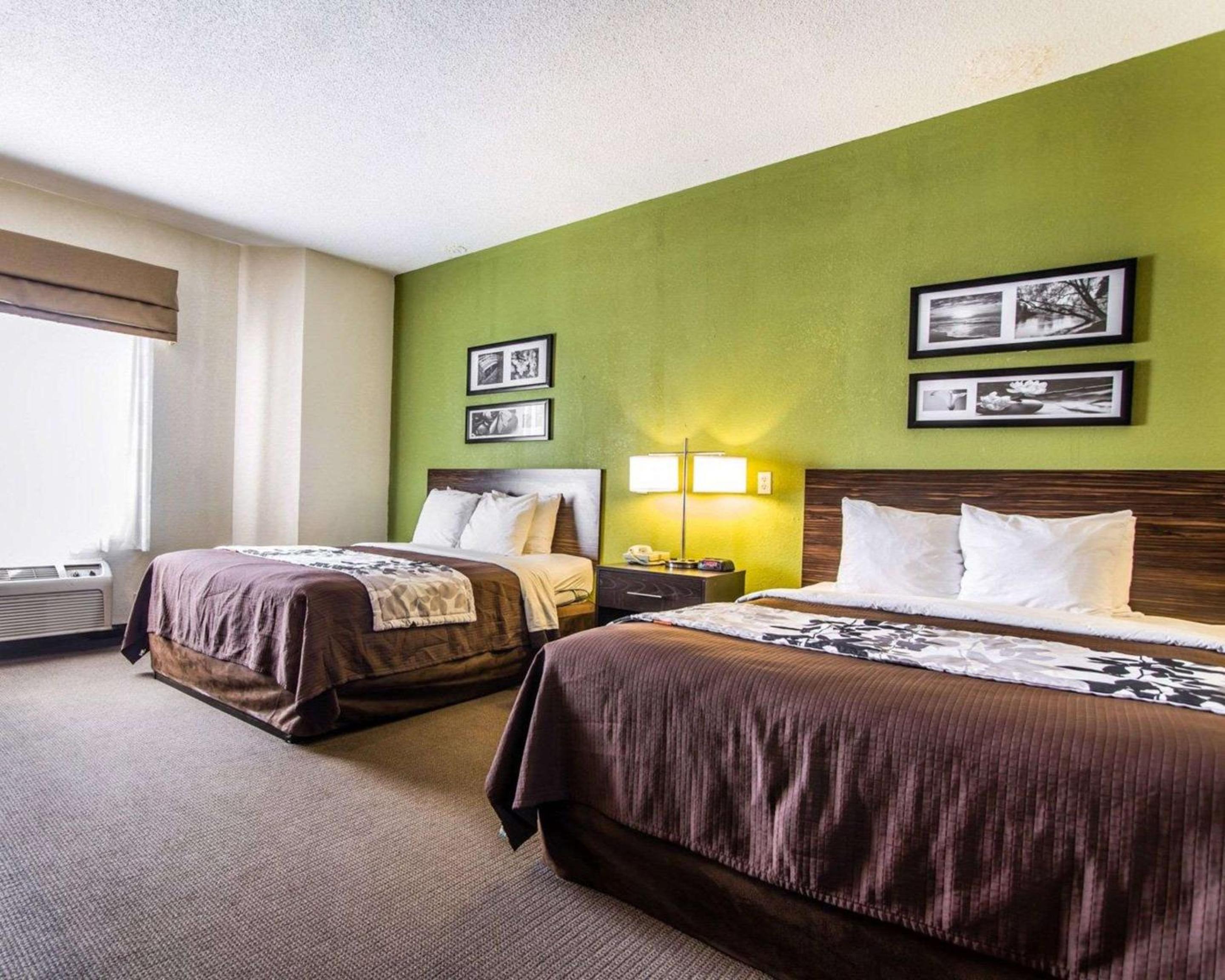 Double Room with Two Double Beds - Non-Smoking - Photo 4