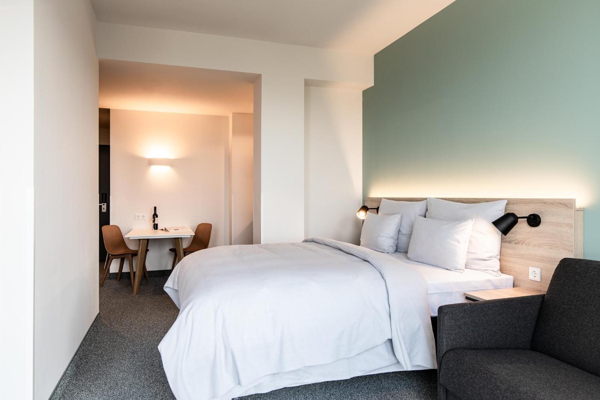 BACHELOR Apartment