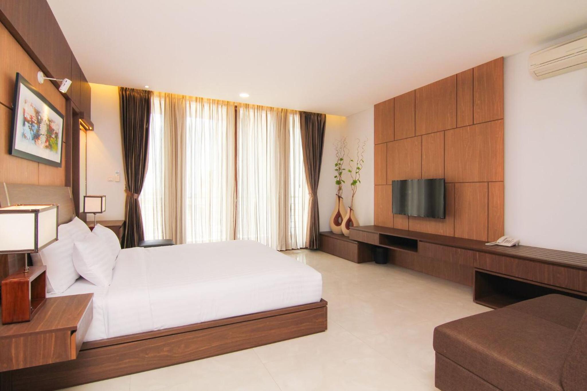 Superior King Room