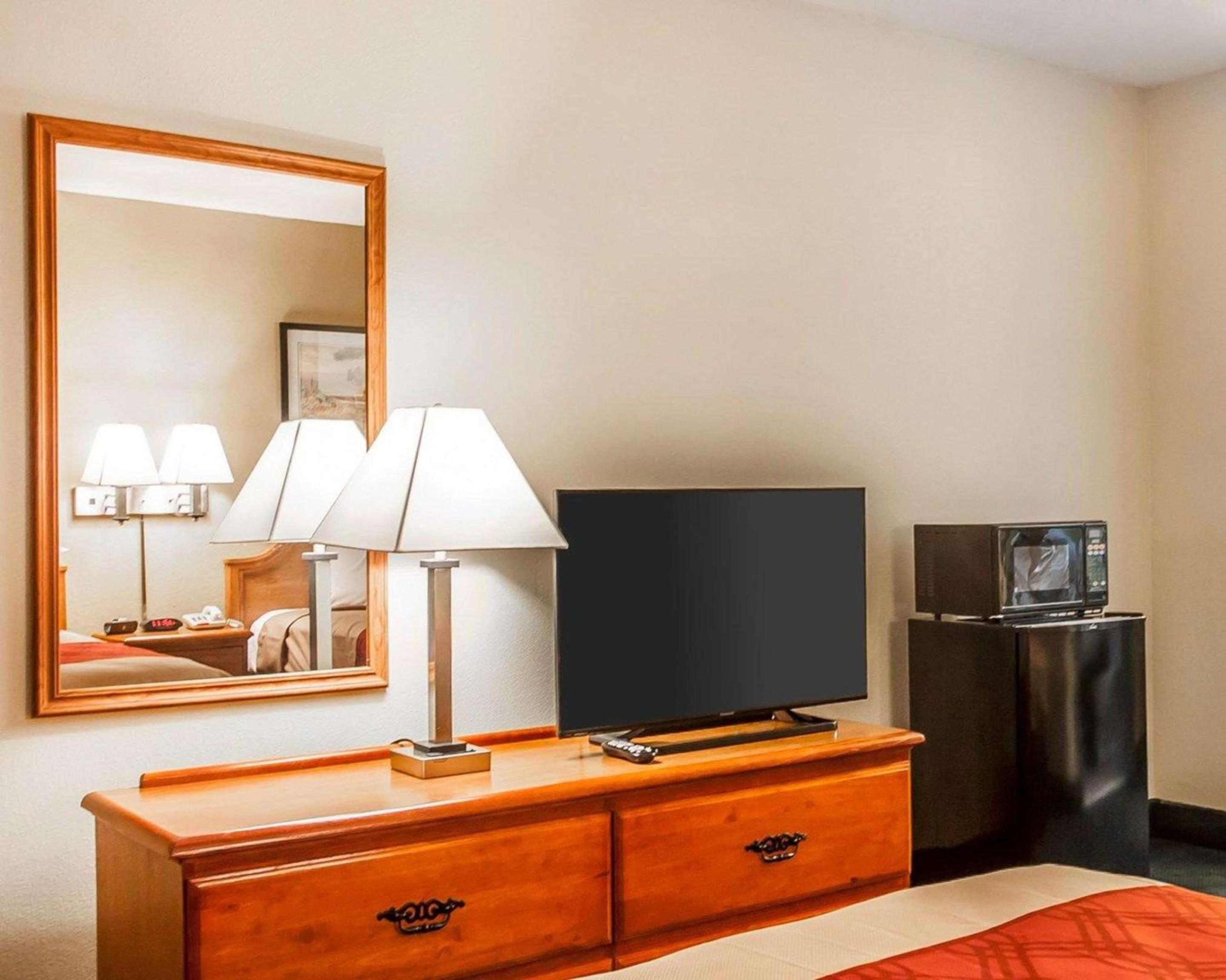 Double Room with Two Double Beds - Non-Smoking - Photo 1
