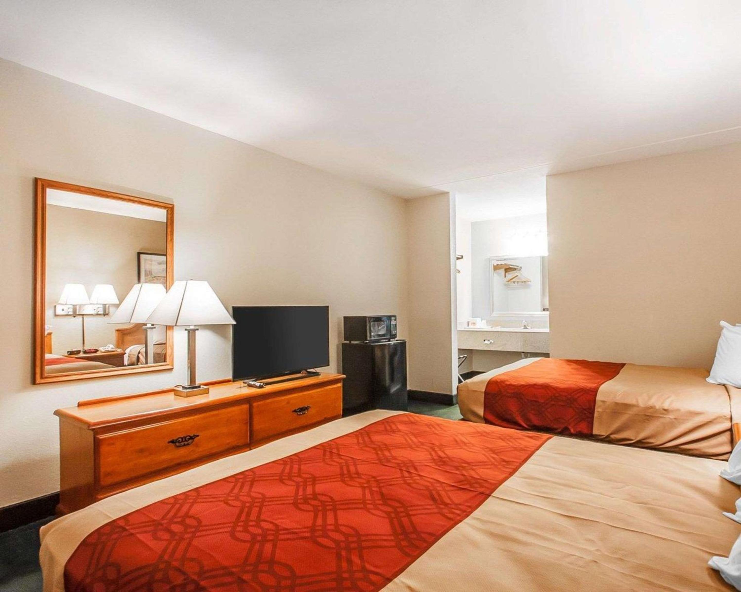 Double Room with Two Double Beds - Non-Smoking - Photo 5