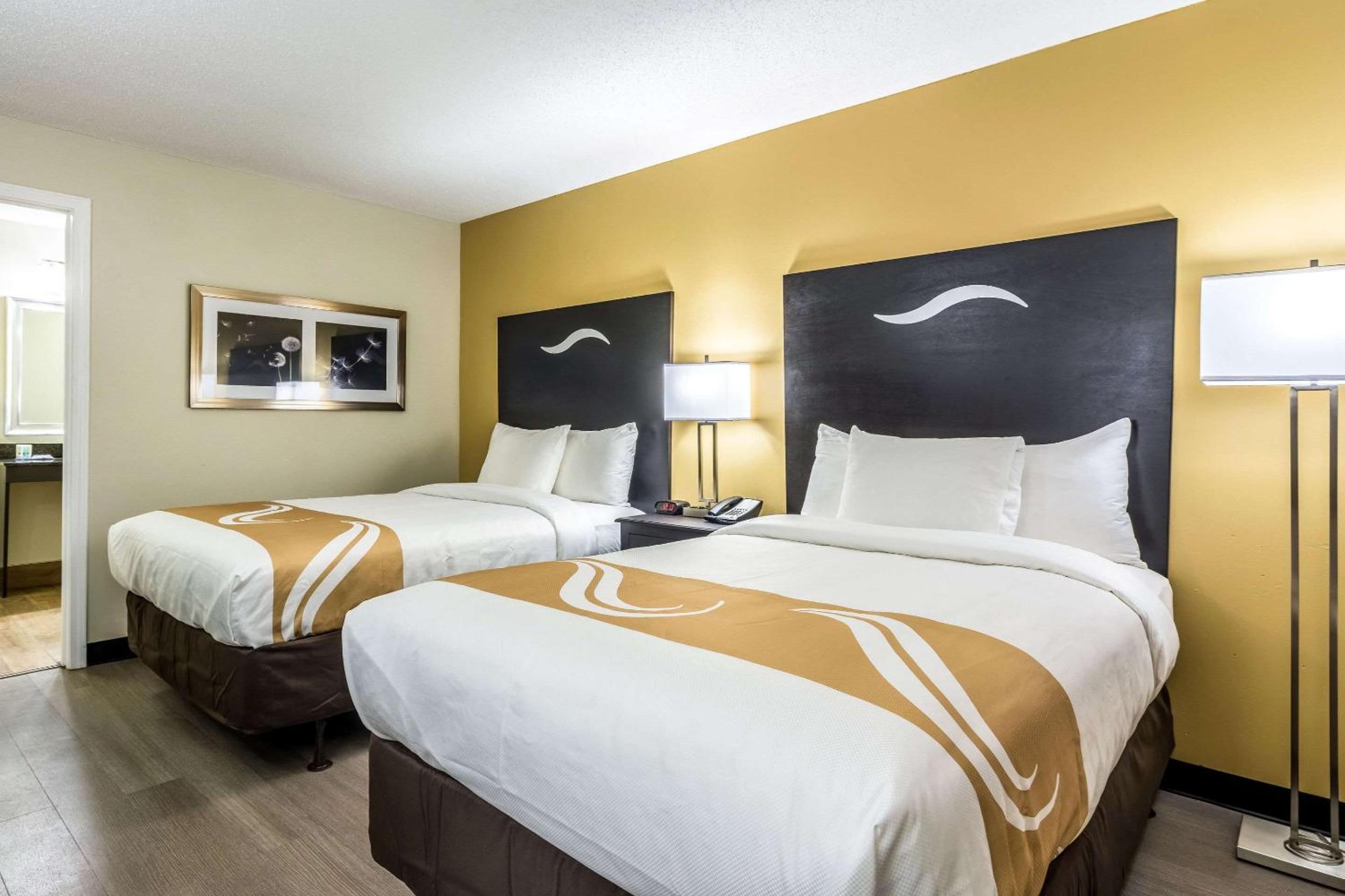 Double Room with Two Double Beds - Non-Smoking - Photo 1