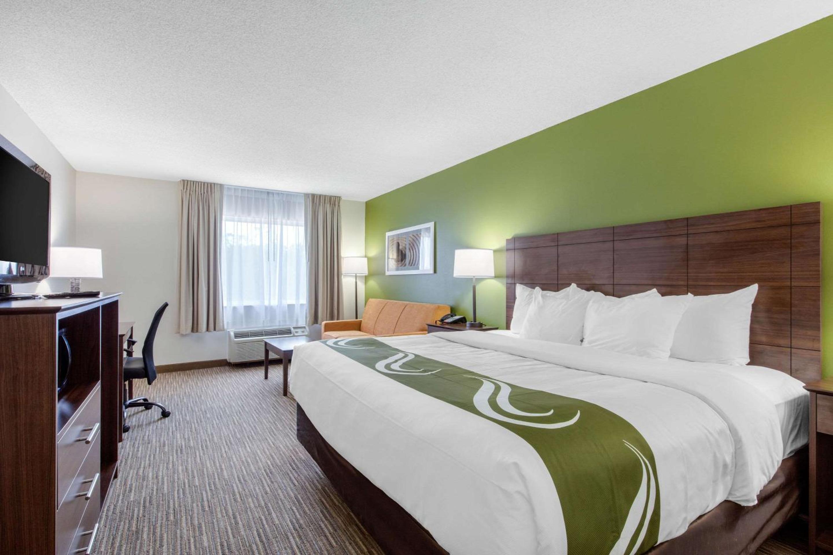 King Room - Non-Smoking - Photo 3