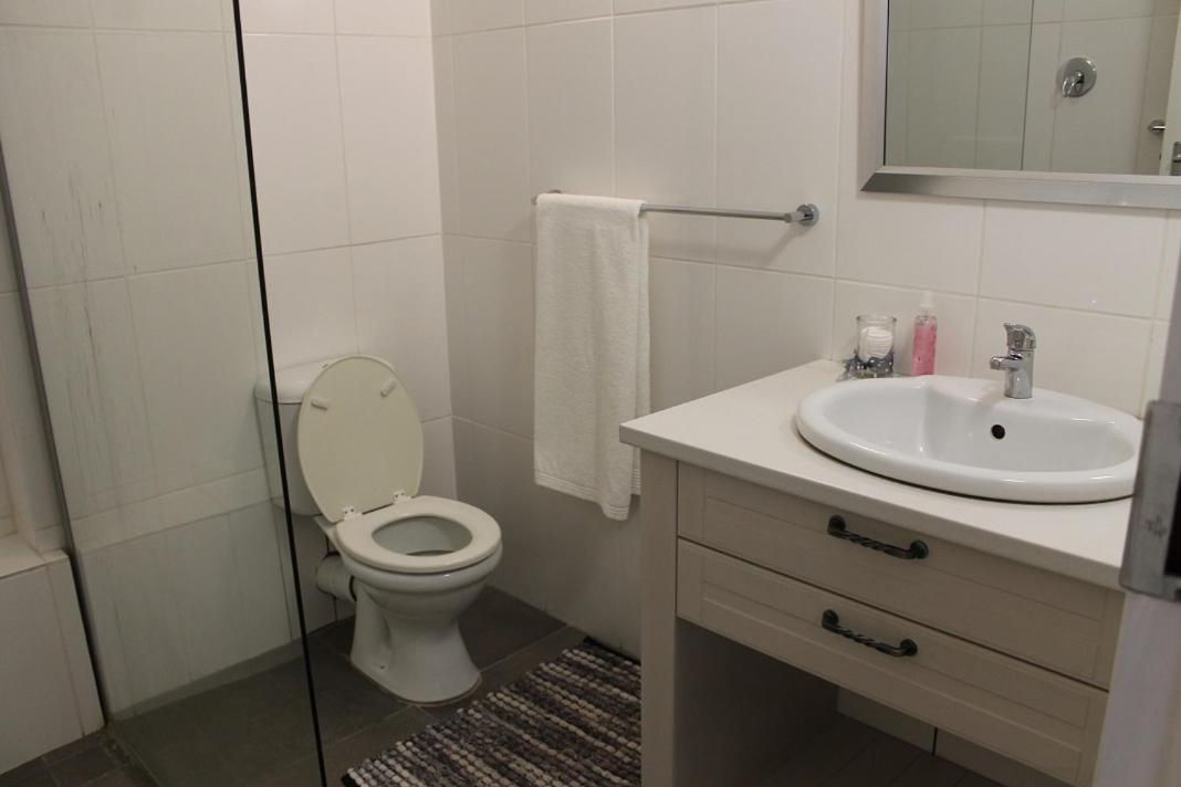 Standard Queen Room - Photo 3