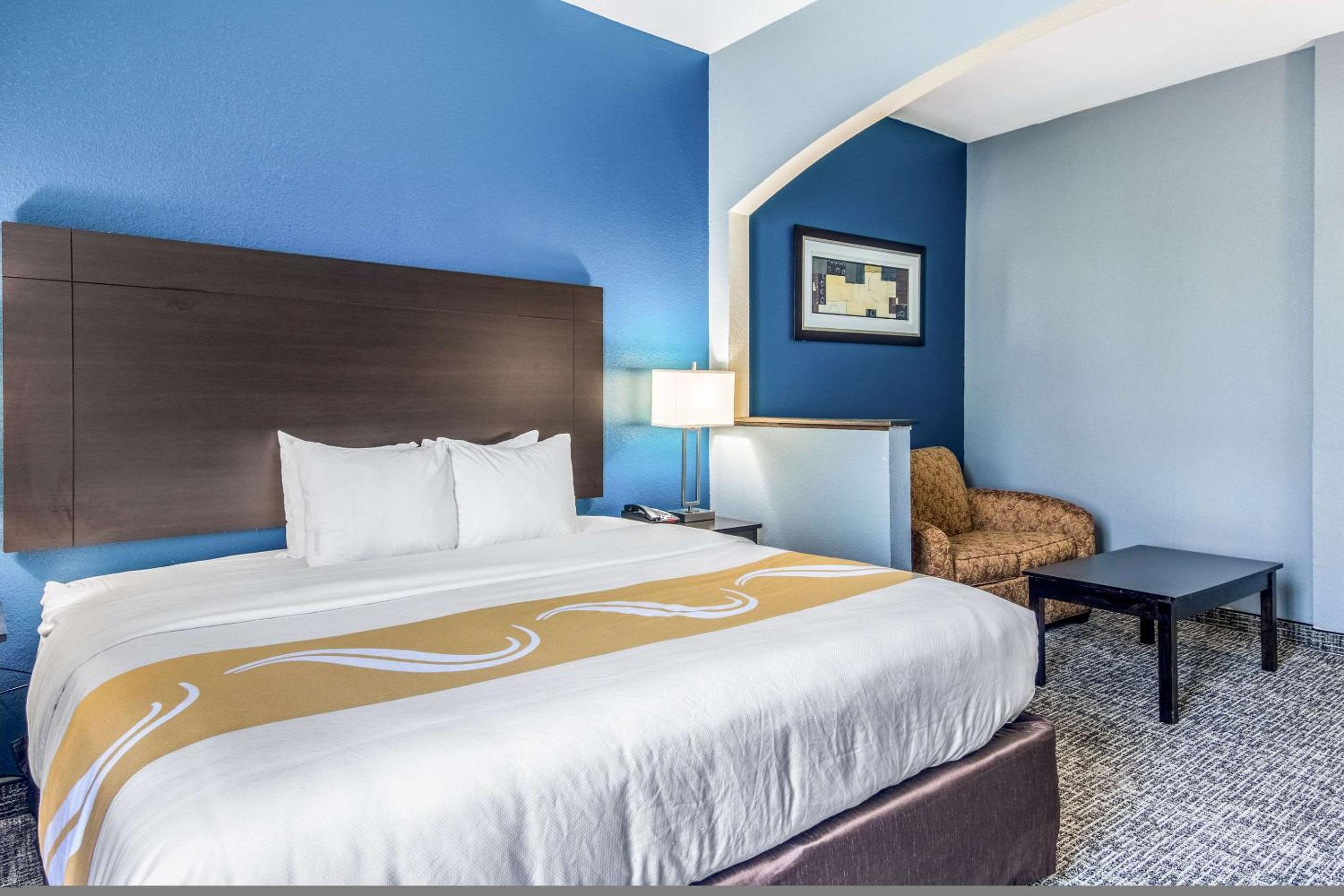 King Suite with Sofa Bed - Photo 3