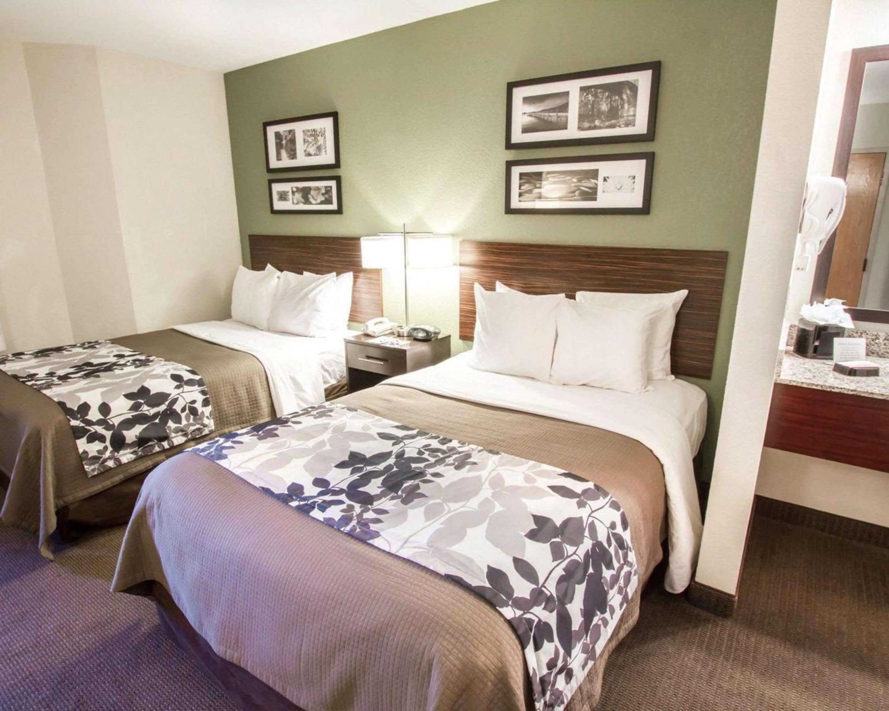 Double Room with Two Double Beds - Photo 4