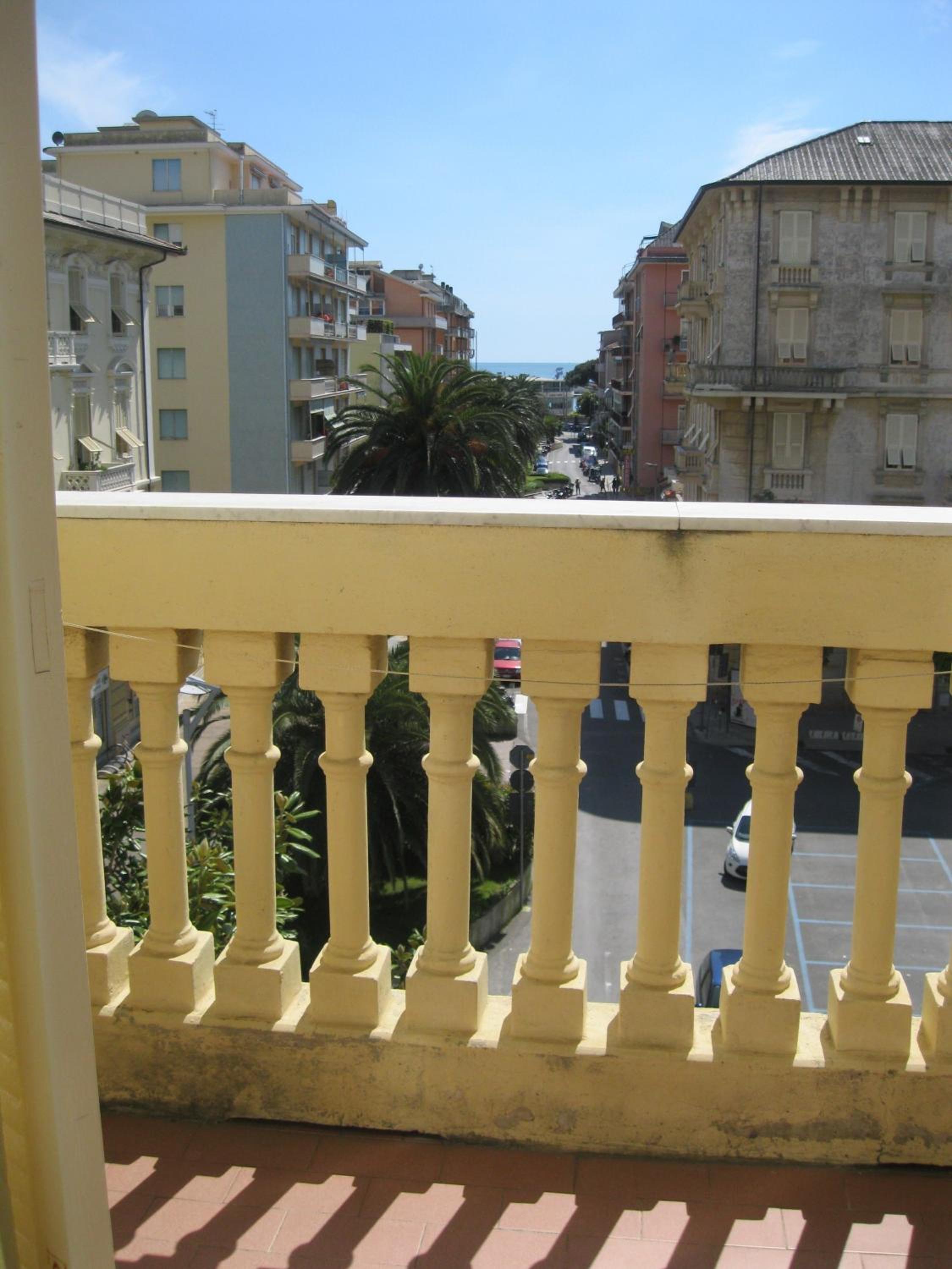 Double or Twin Room with Balcony photo 3