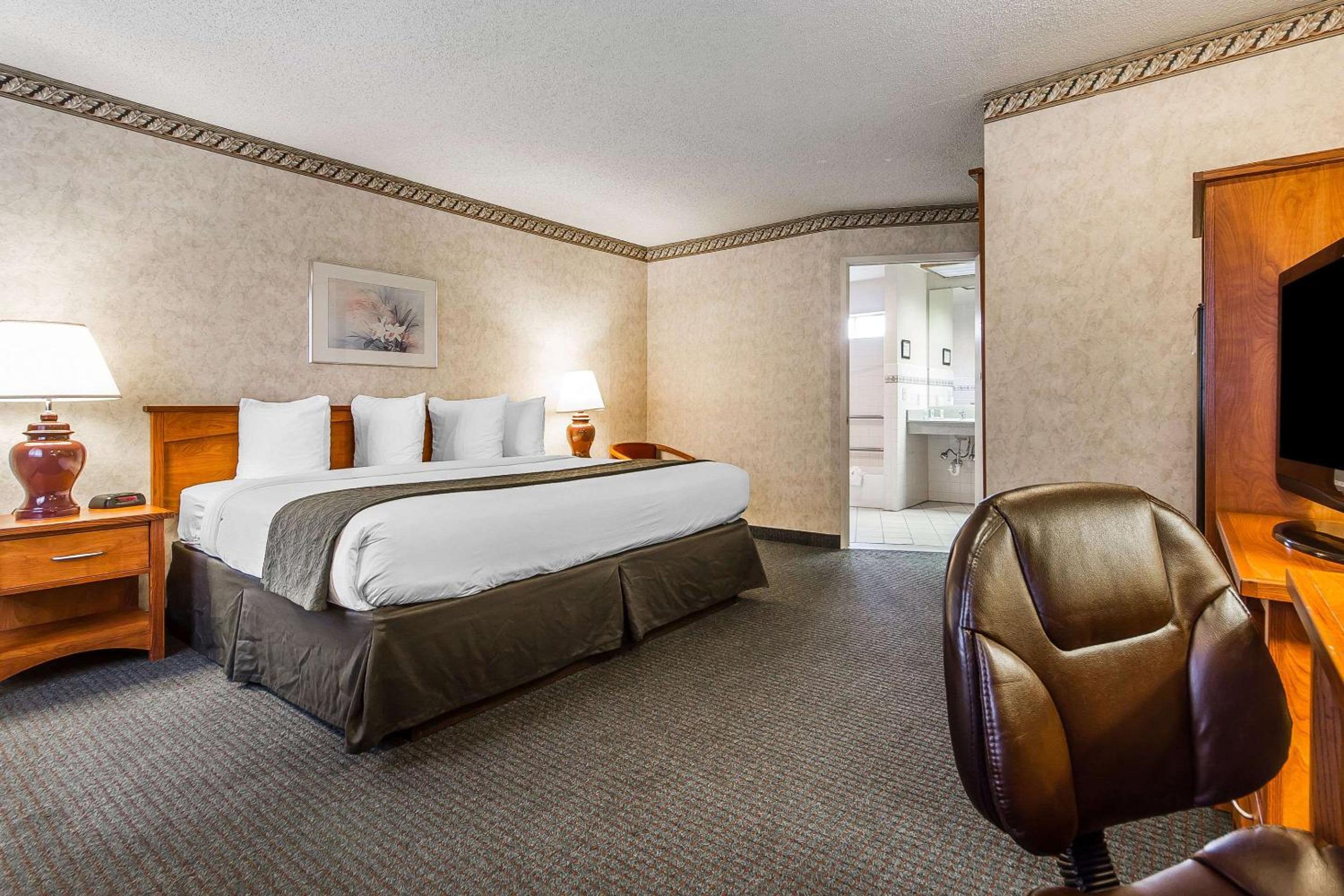 King Room - Disability Access/Non-Smoking - Photo 3