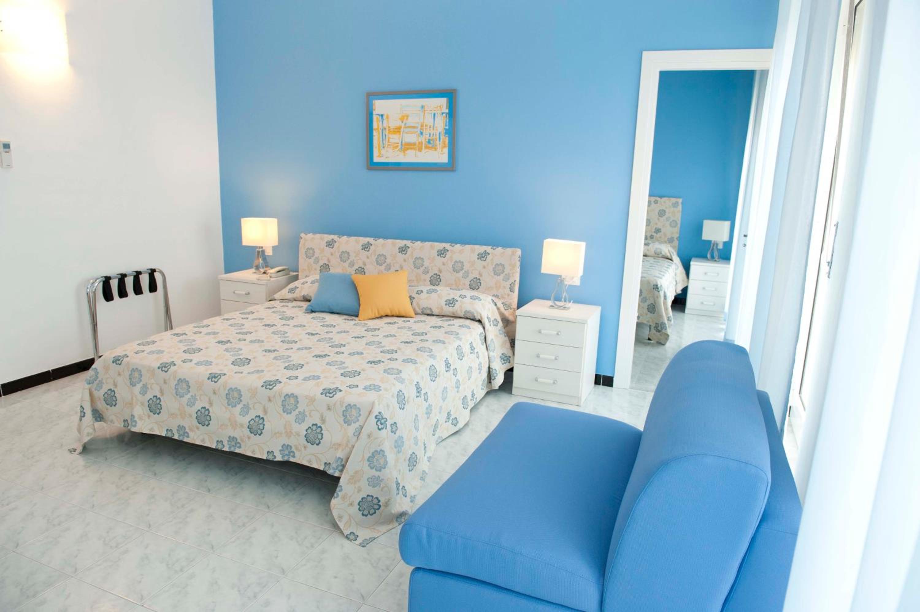 Suite (5 Adults) photo 3