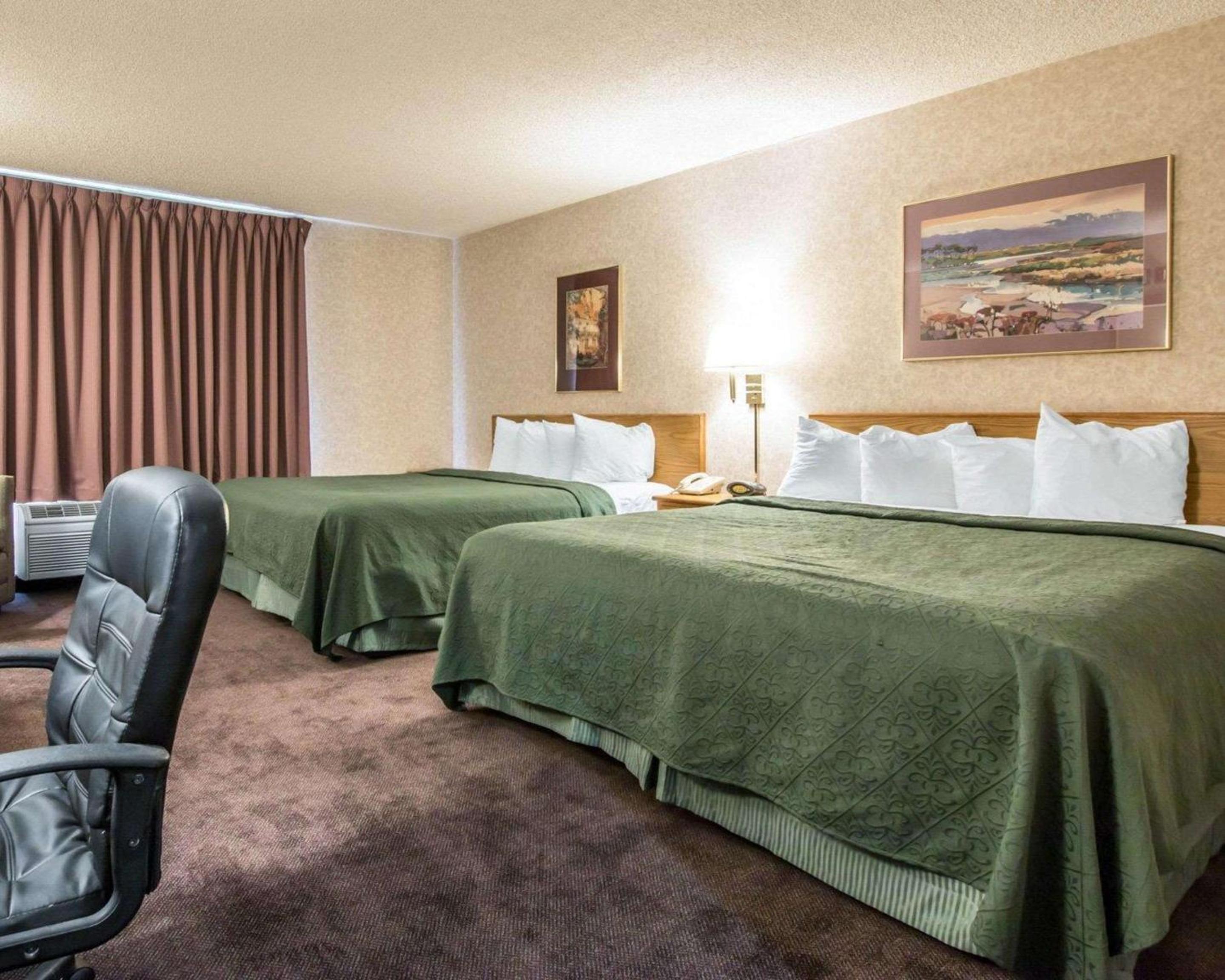 Suite, 2 Queen Beds, Non Smoking - Photo 5