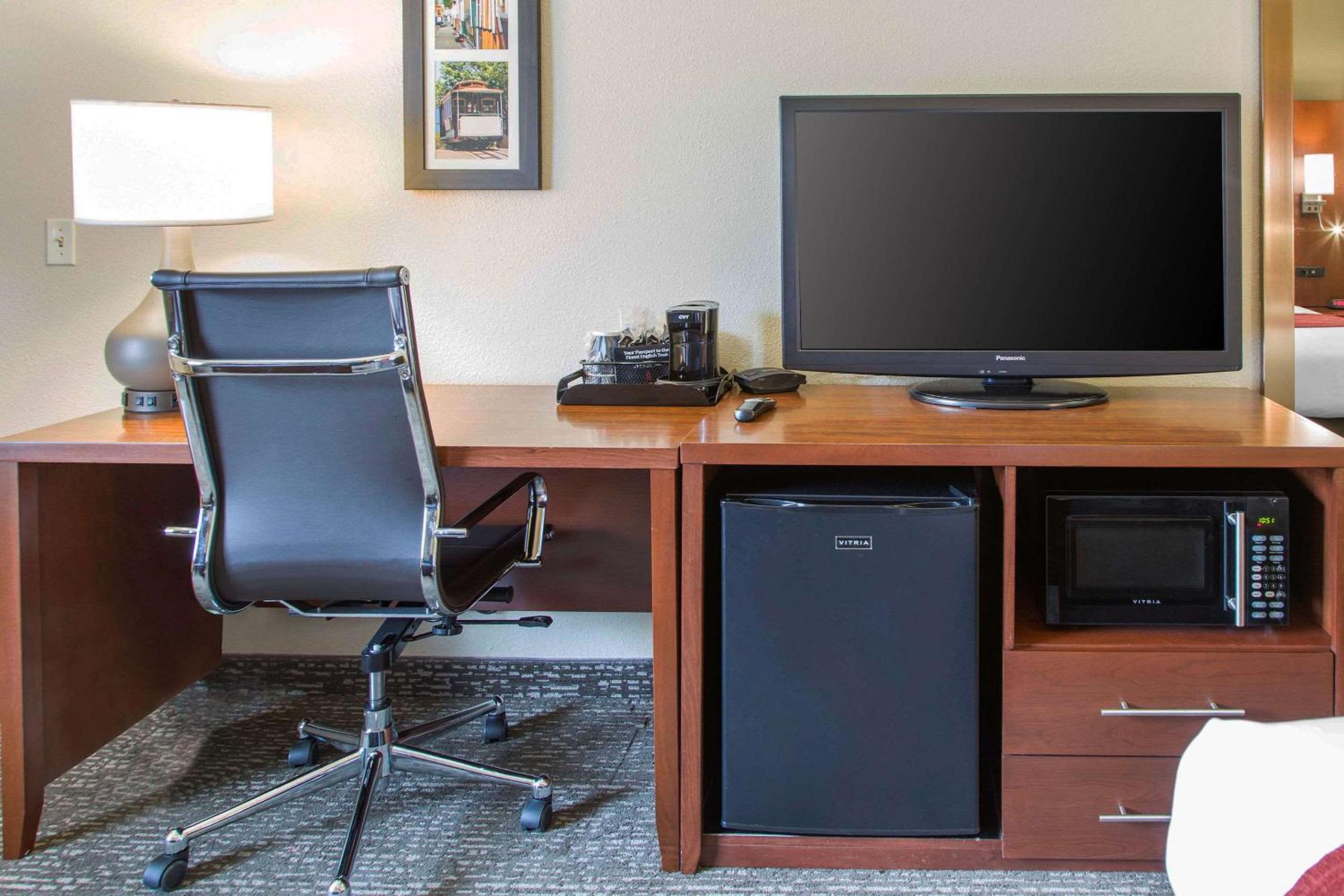 King Suite - Photo 3