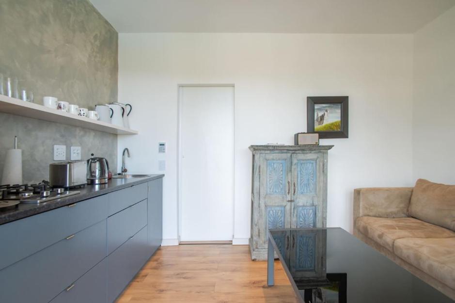 Apartment with Mountain View - Photo 13