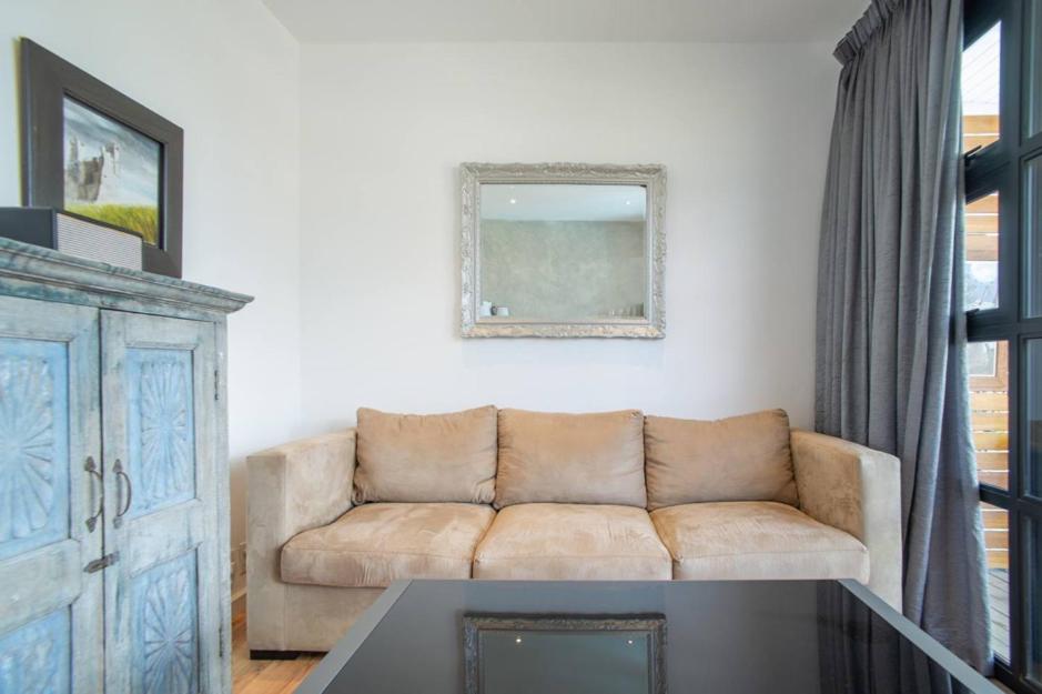 Apartment with Mountain View - Photo 14
