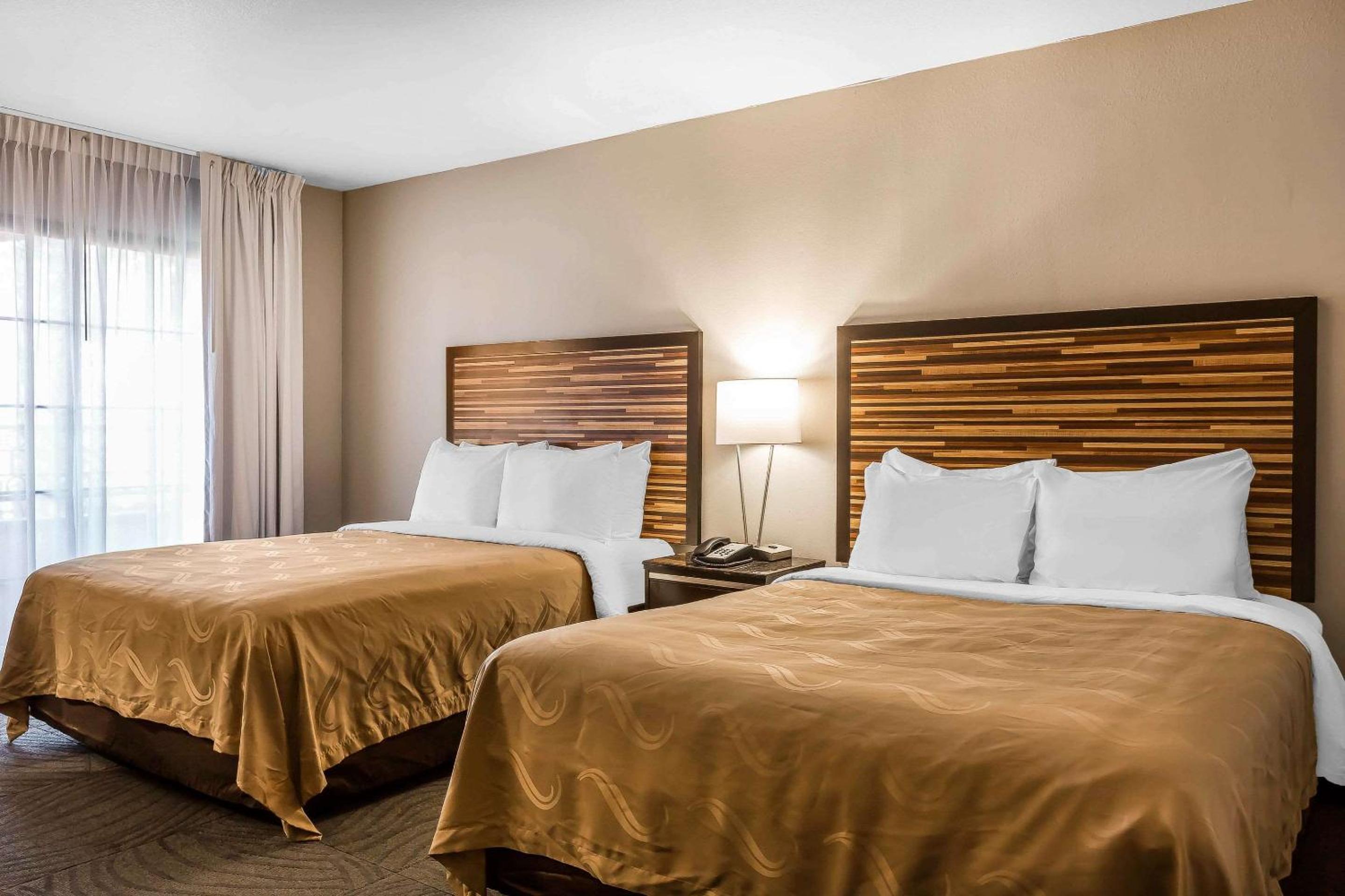 Standard Room, 2 Queen Beds, Non Smoking - Photo 5