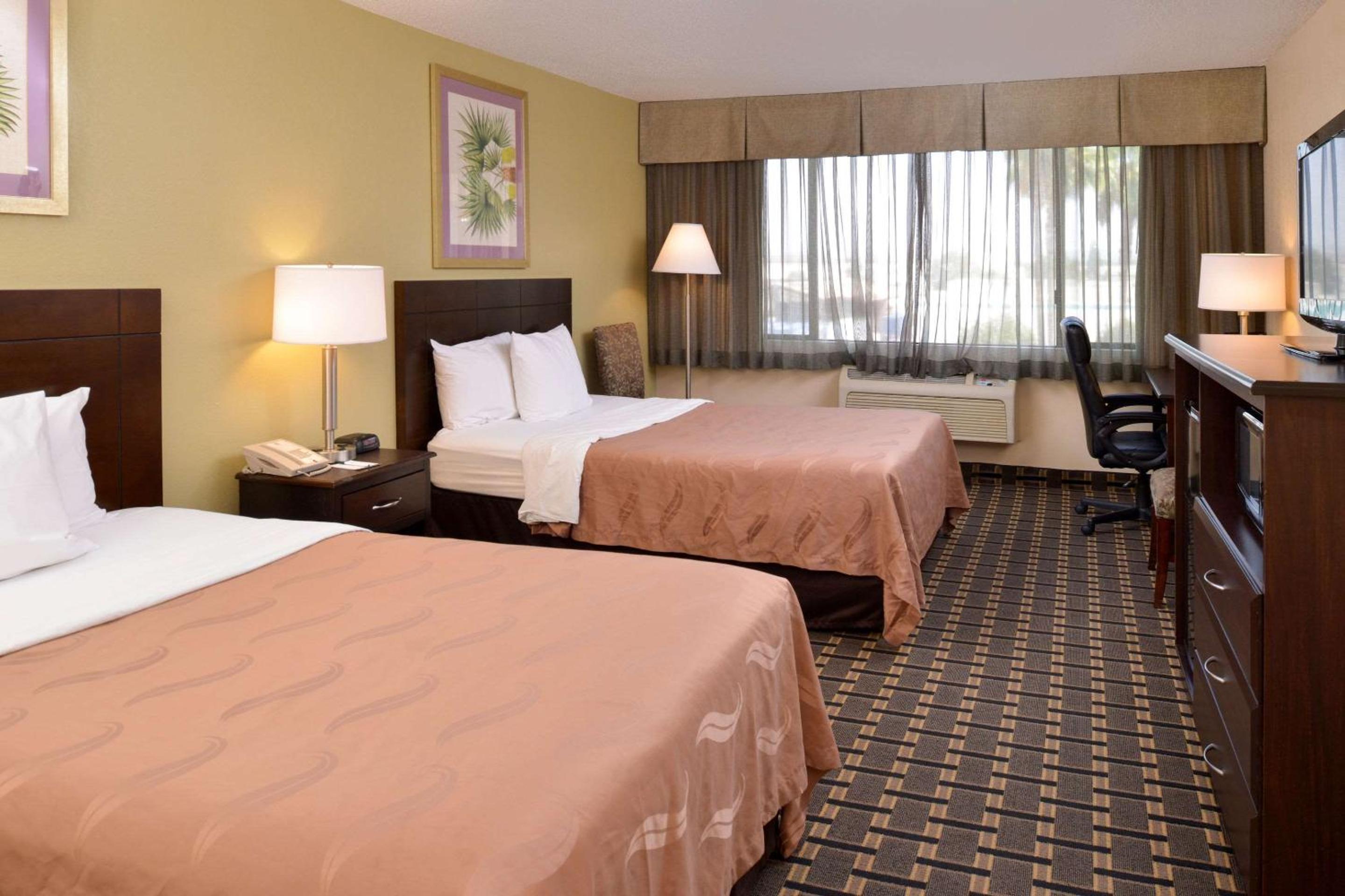 Standard Room, 2 Double Beds, Accessible, Roll-In Shower, Non Smoking