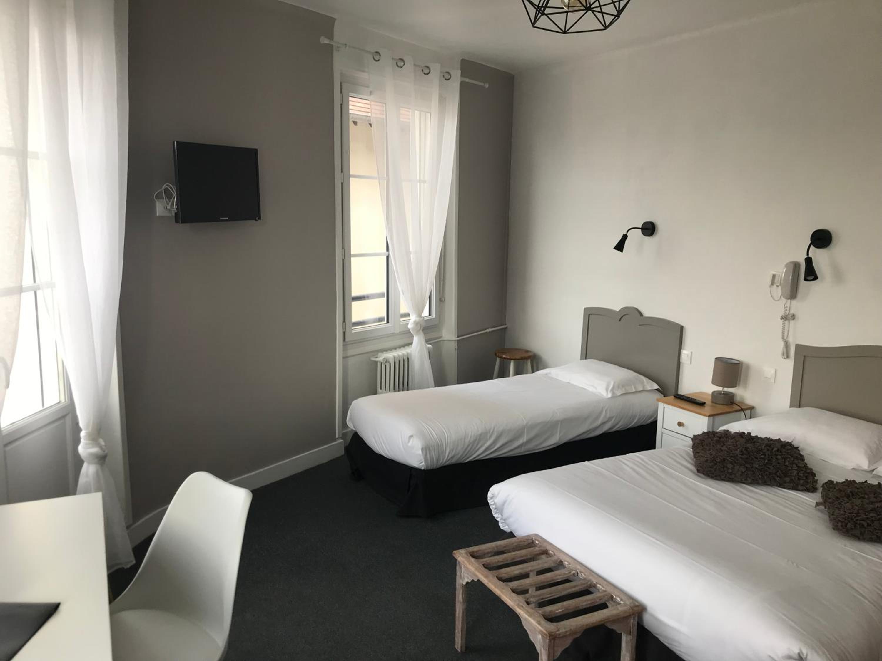 Triple Room - Photo 6