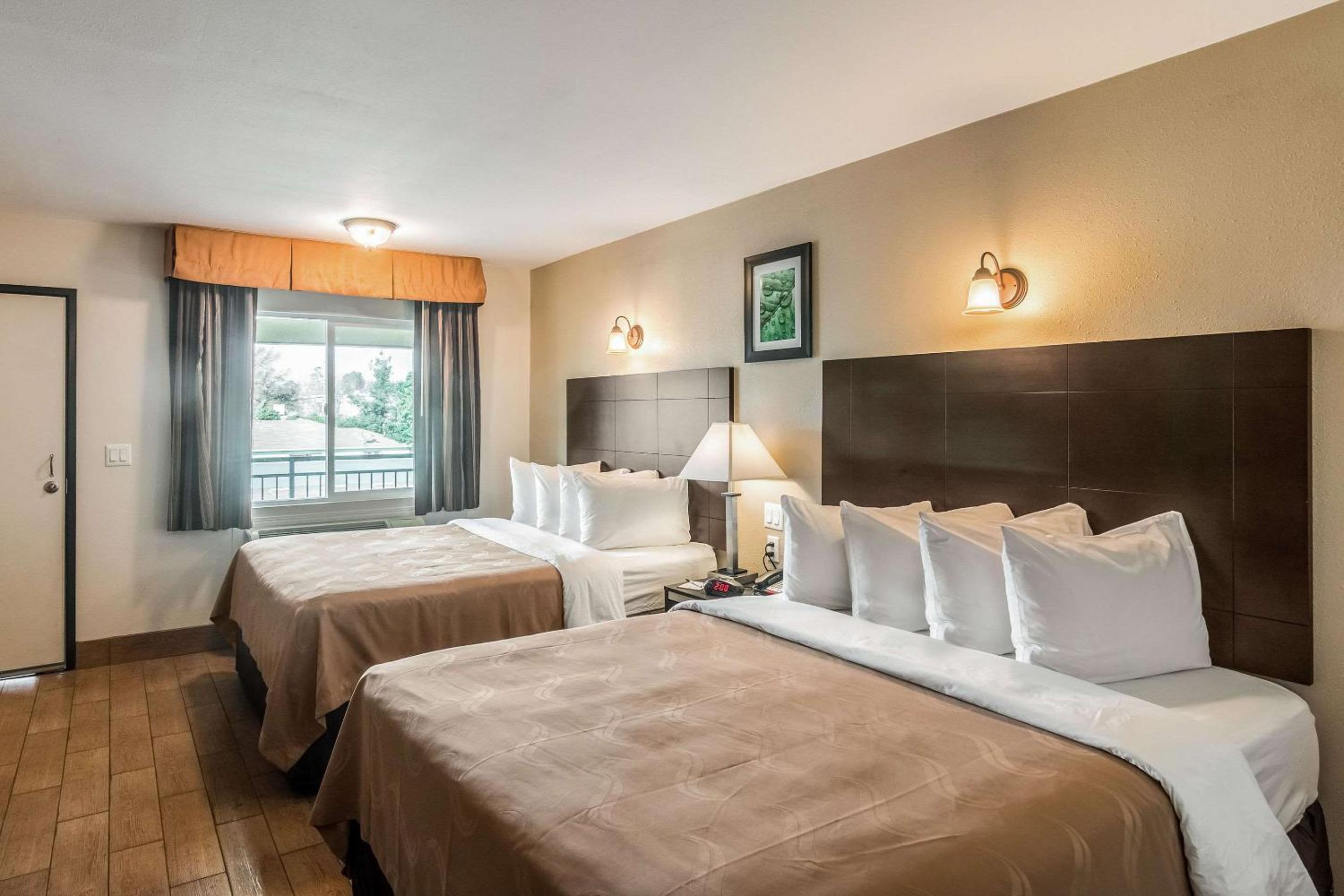 Standard Queen Room with Two Queen Beds - Non-Smoking photo 1