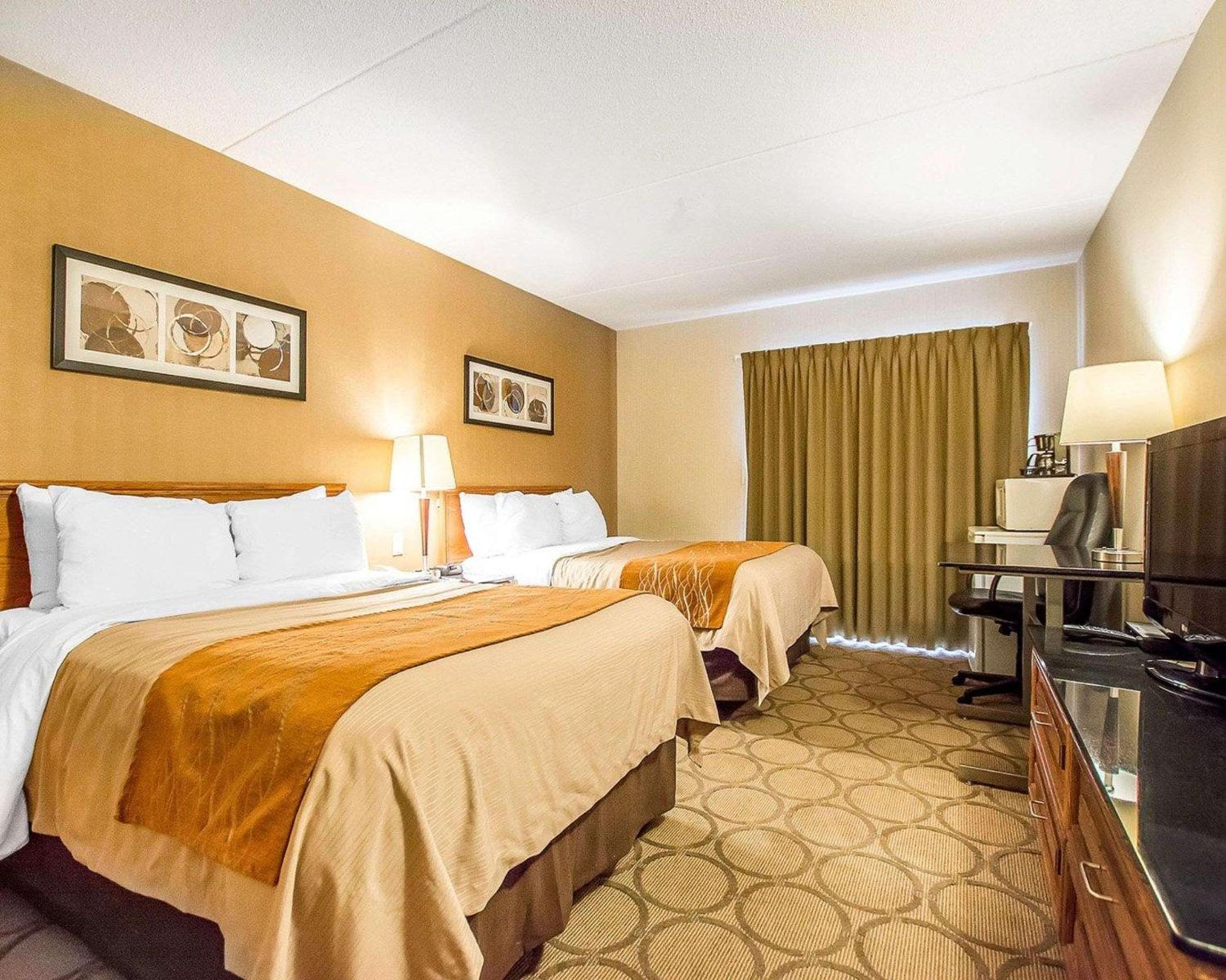 Standard Double Room with Two Double Beds - Ground Floor/Non-Smoking - Photo 1