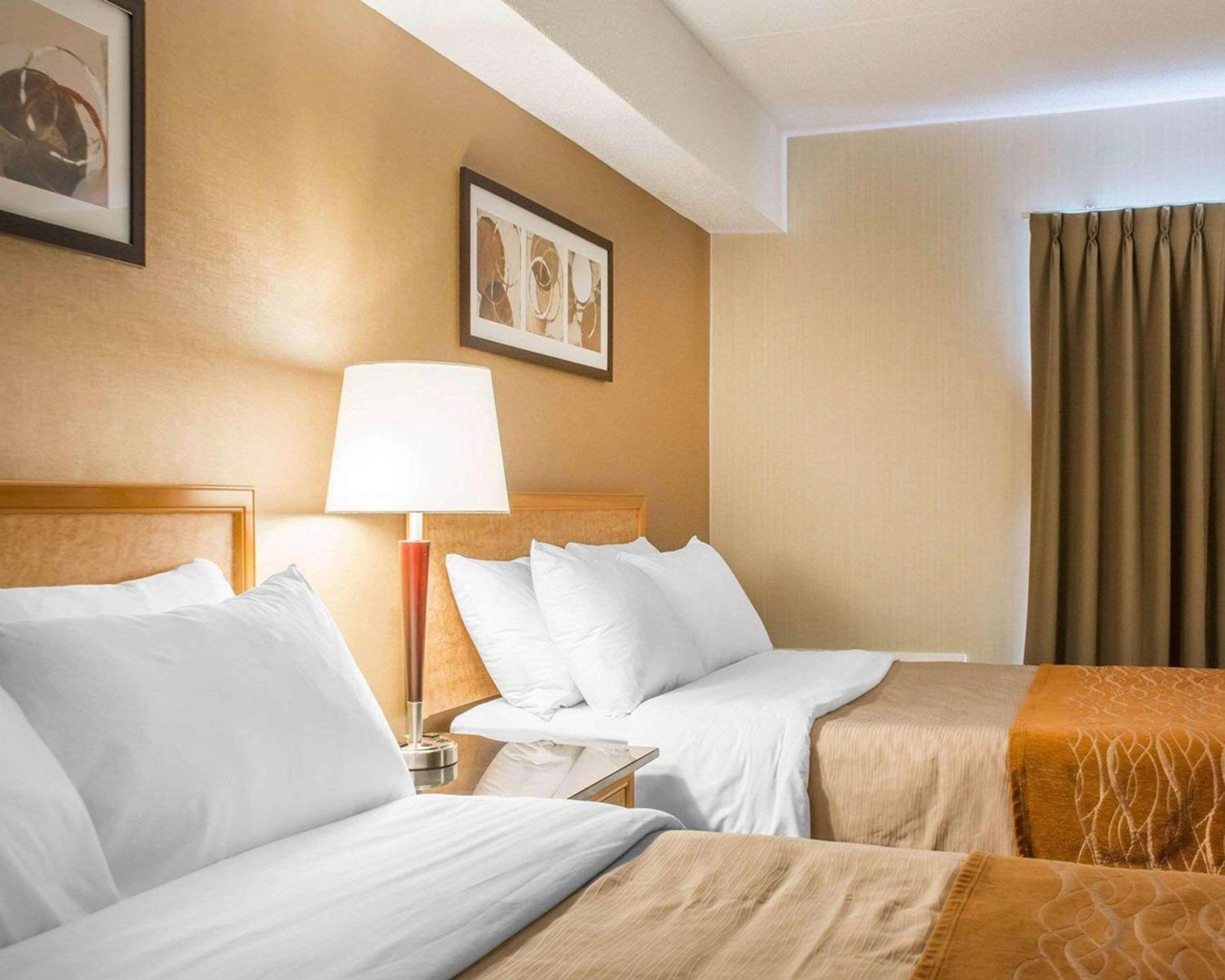 Double Room with Two Double Beds - Non-Smoking photo 3