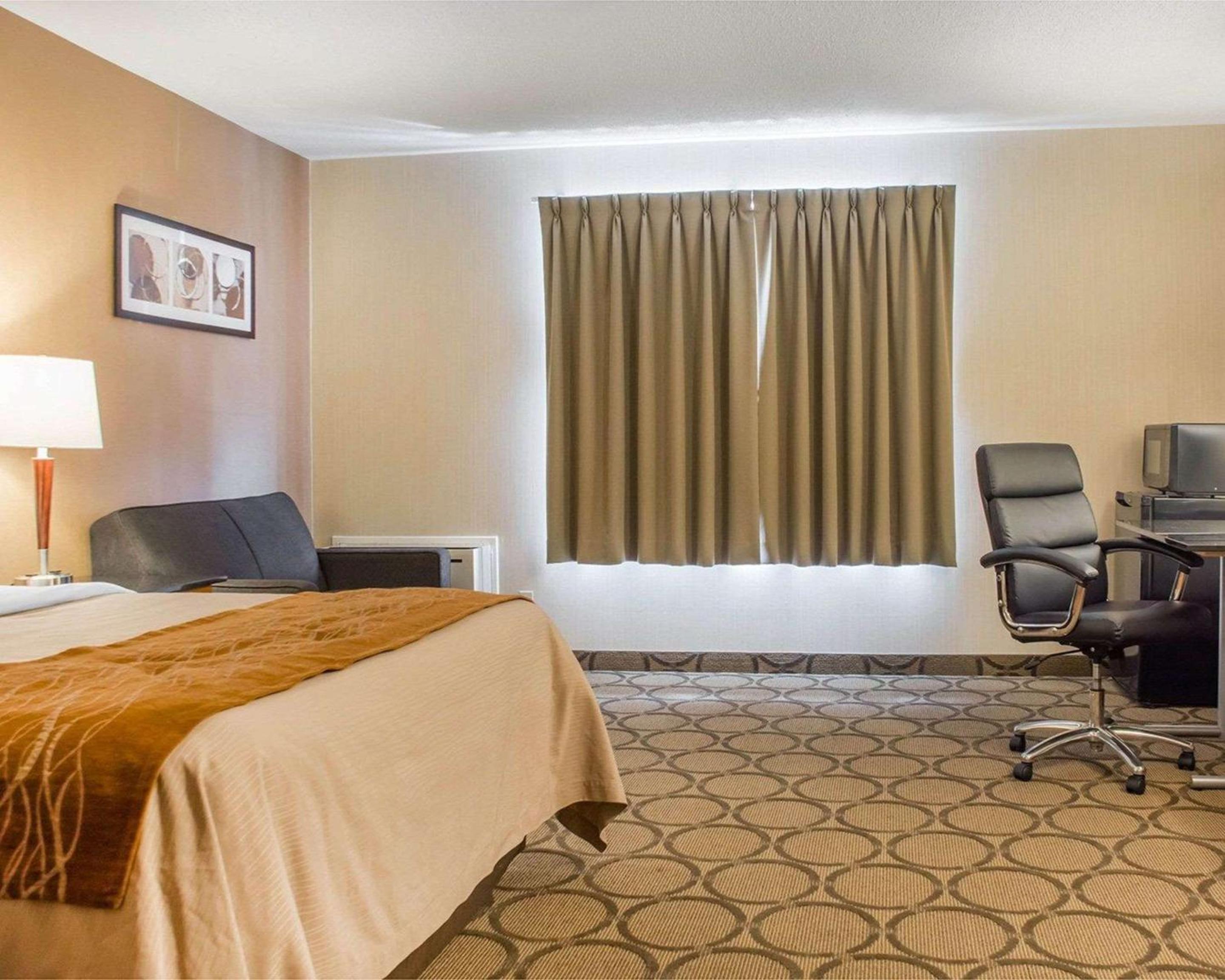 Queen Room - Ground Floor/Non-Smoking photo 2