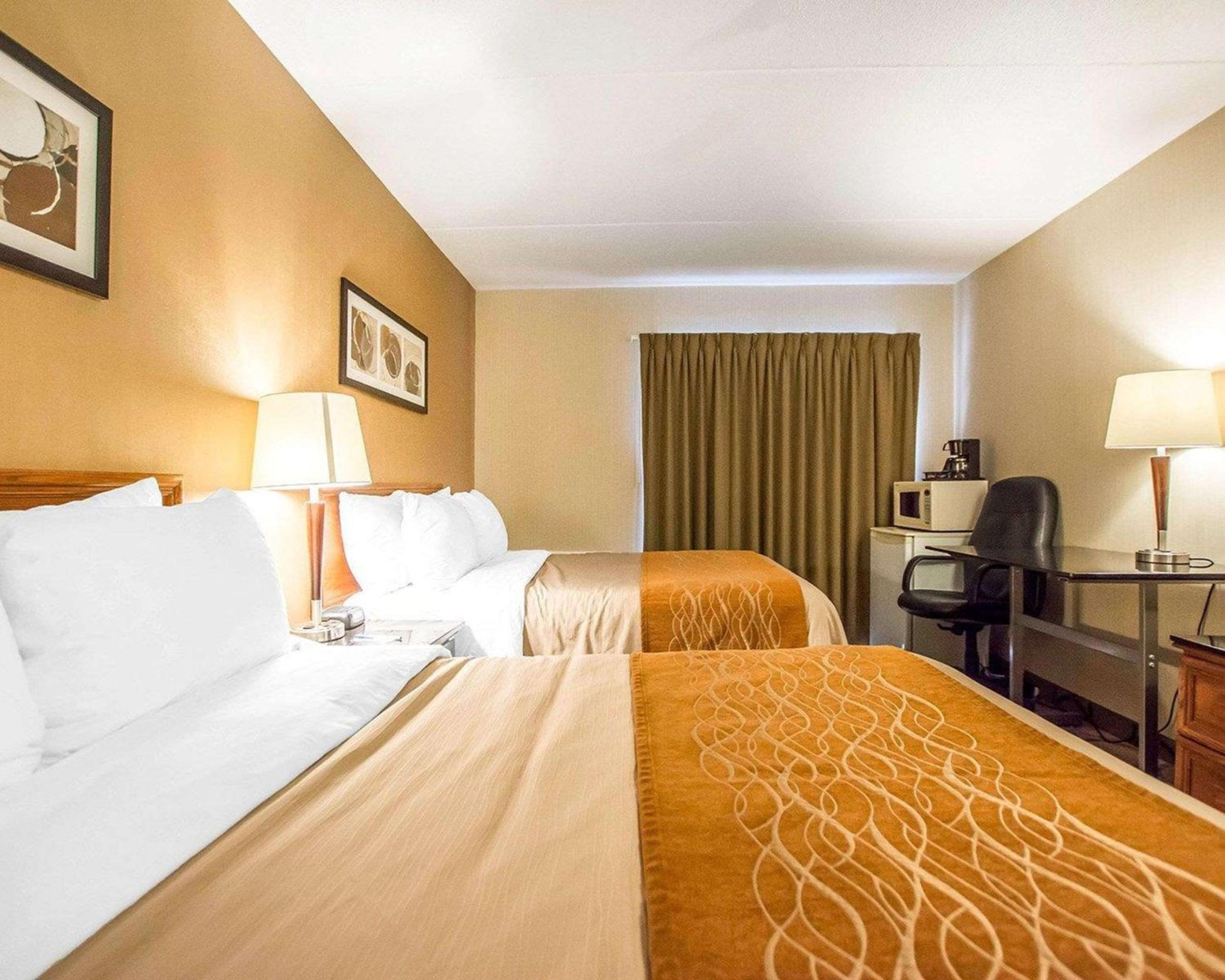 Standard Double Room with Two Double Beds - Ground Floor/Non-Smoking - Photo 3