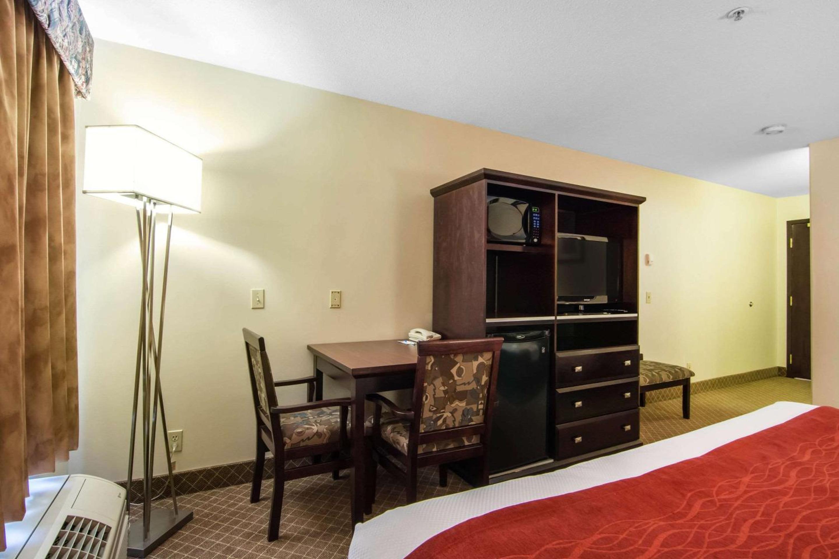 King Room with Spa Bath - Photo 2