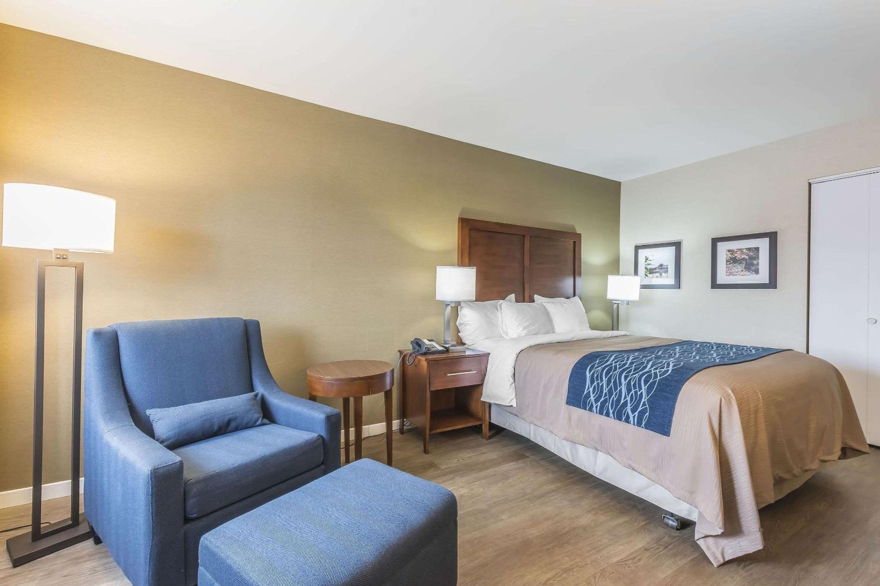 Standard Queen Room - Photo 1