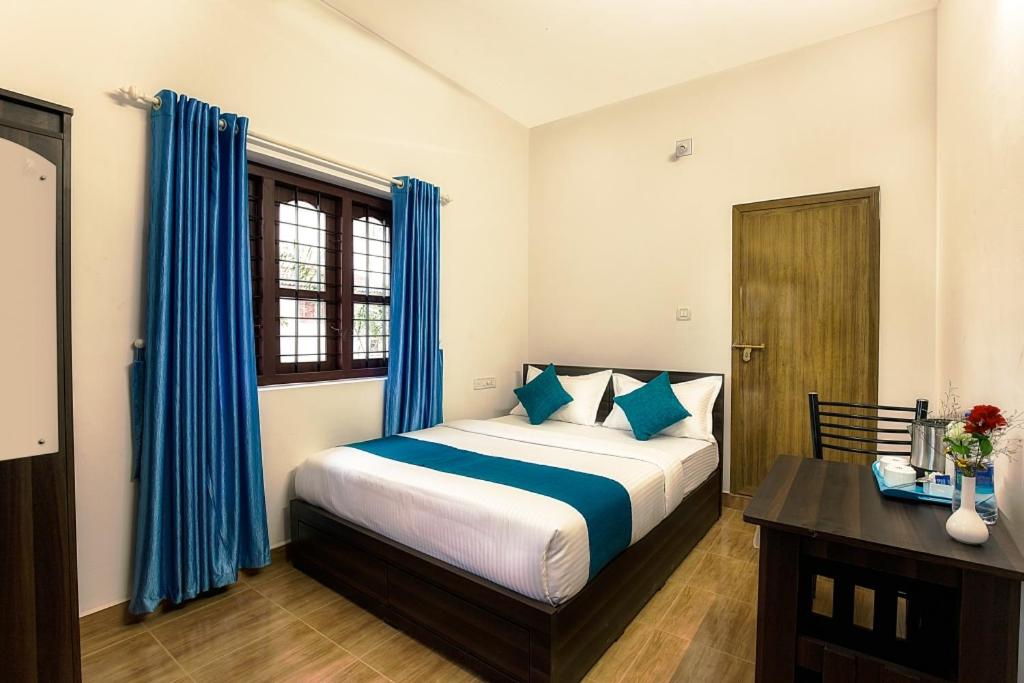Budget Double Room photo 2