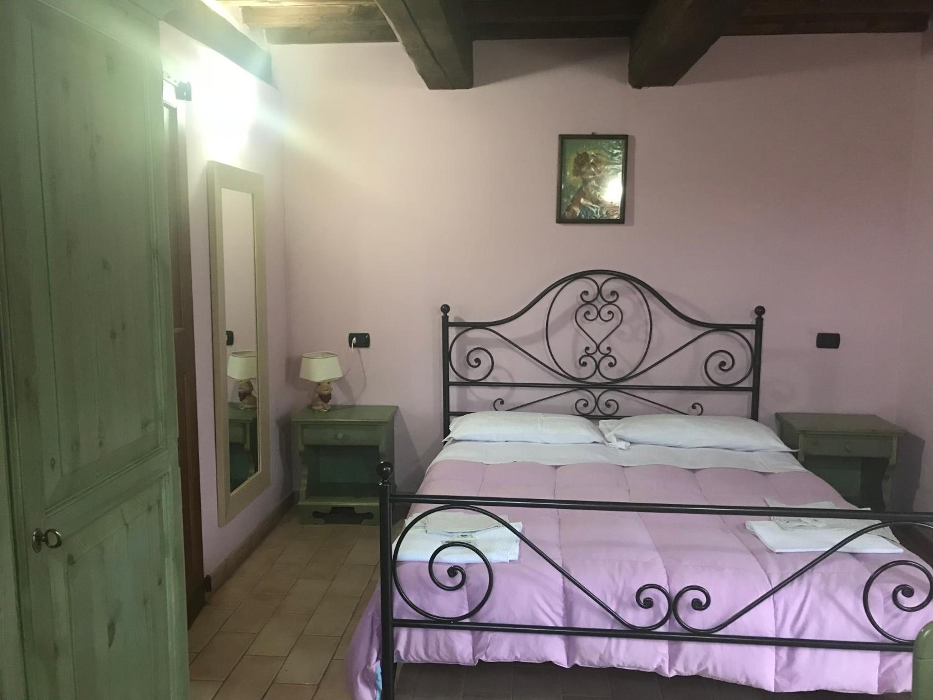 Double Room with Private Bathroom photo 1