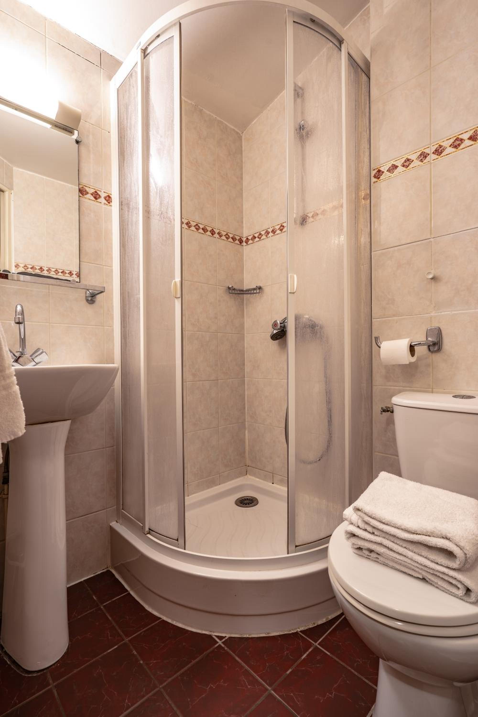 Single Room photo 2