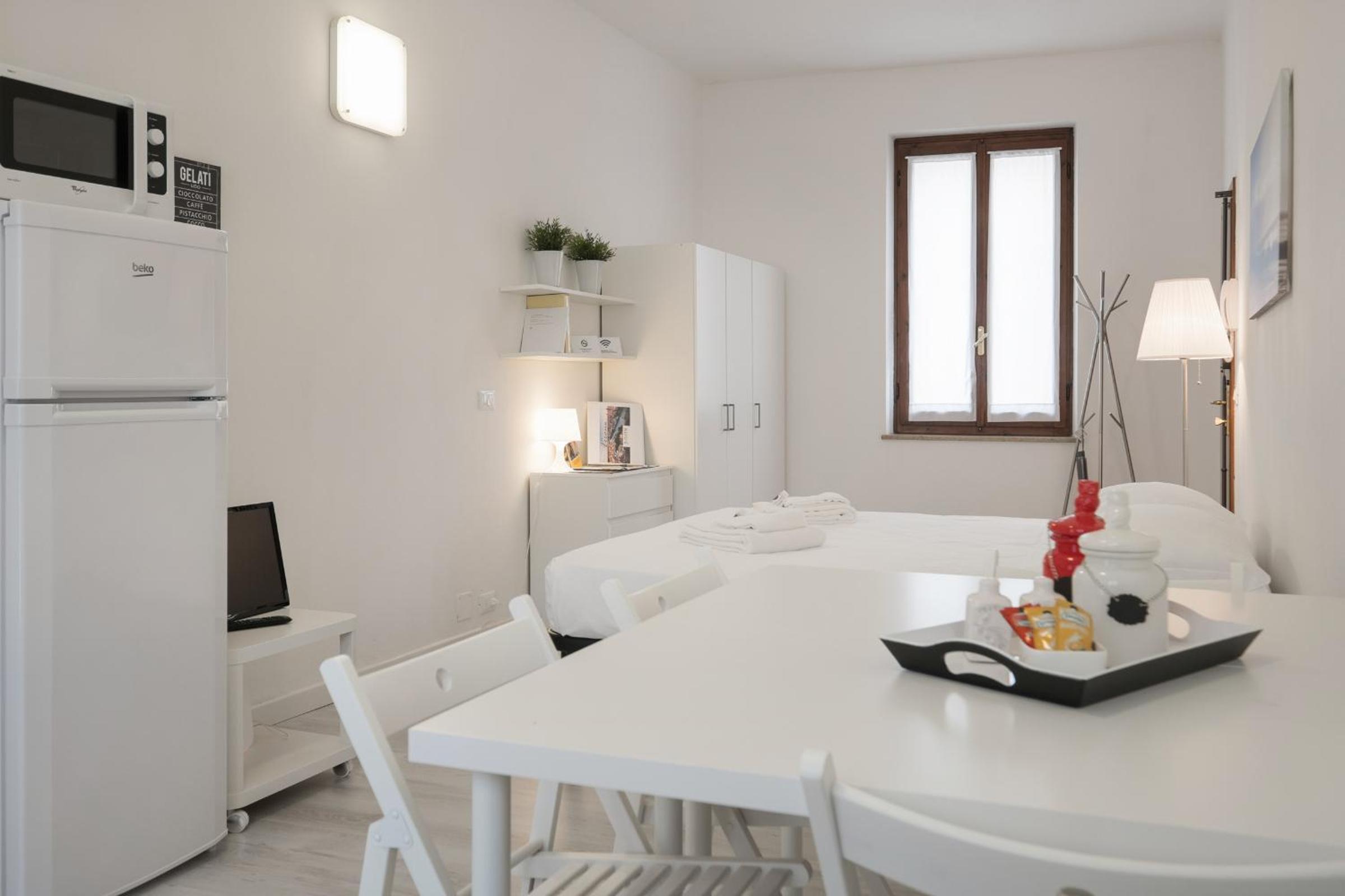 Studio Apartment