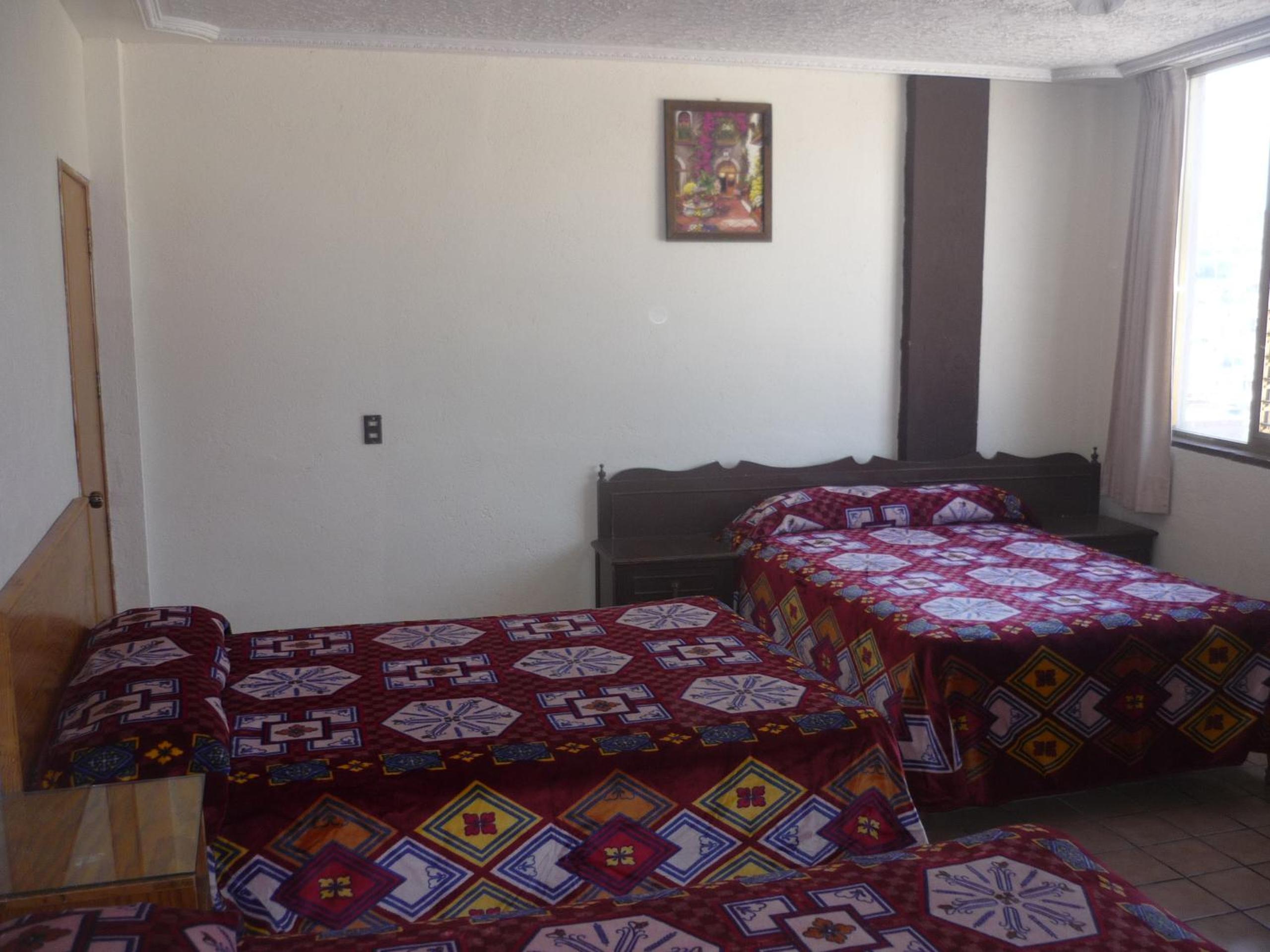 Family Room photo 3