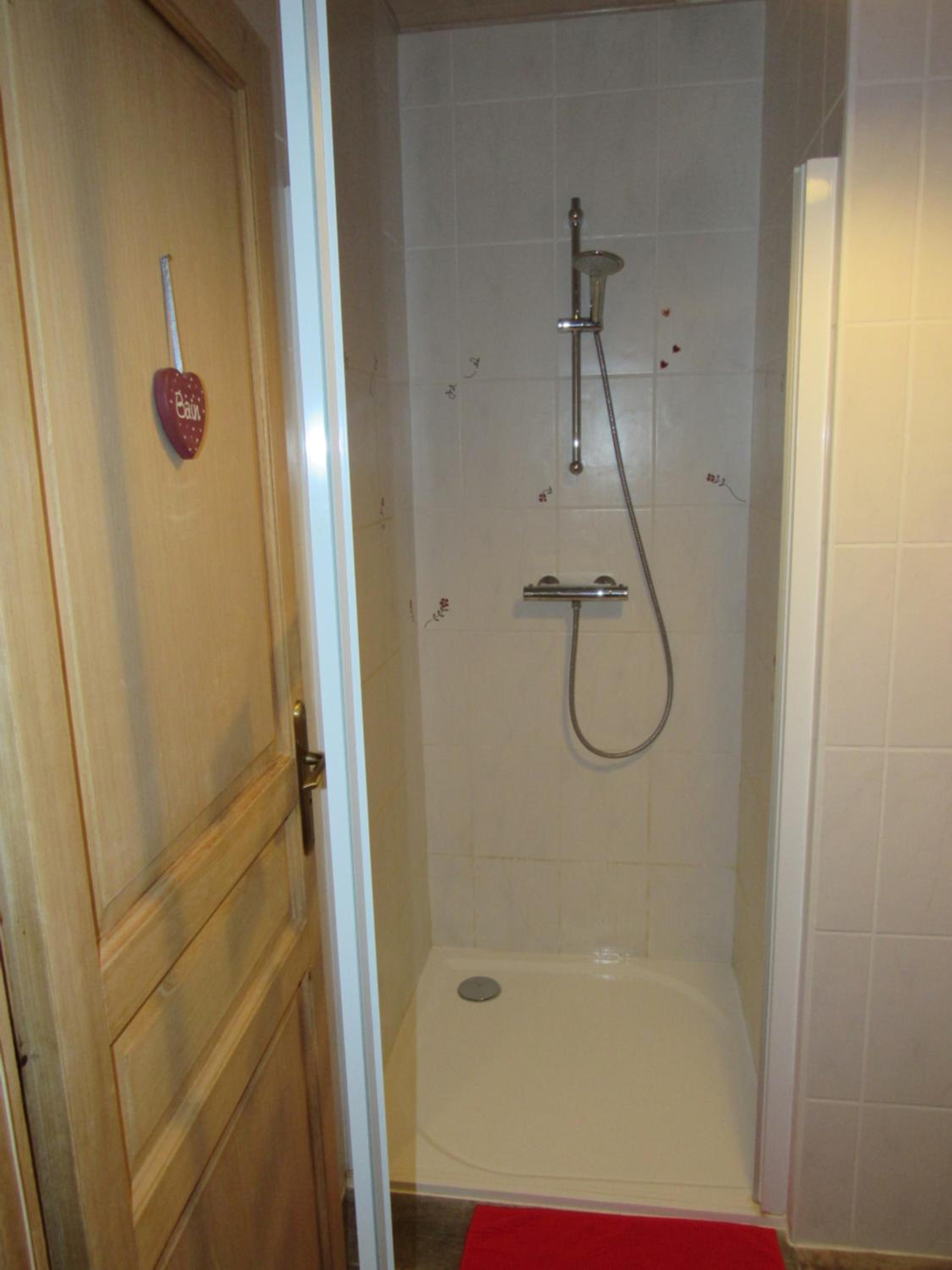 Triple Room - Photo 6