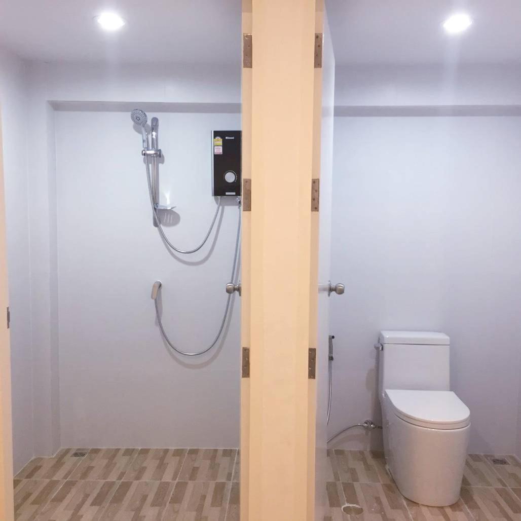 Quadruple Room - Photo 7