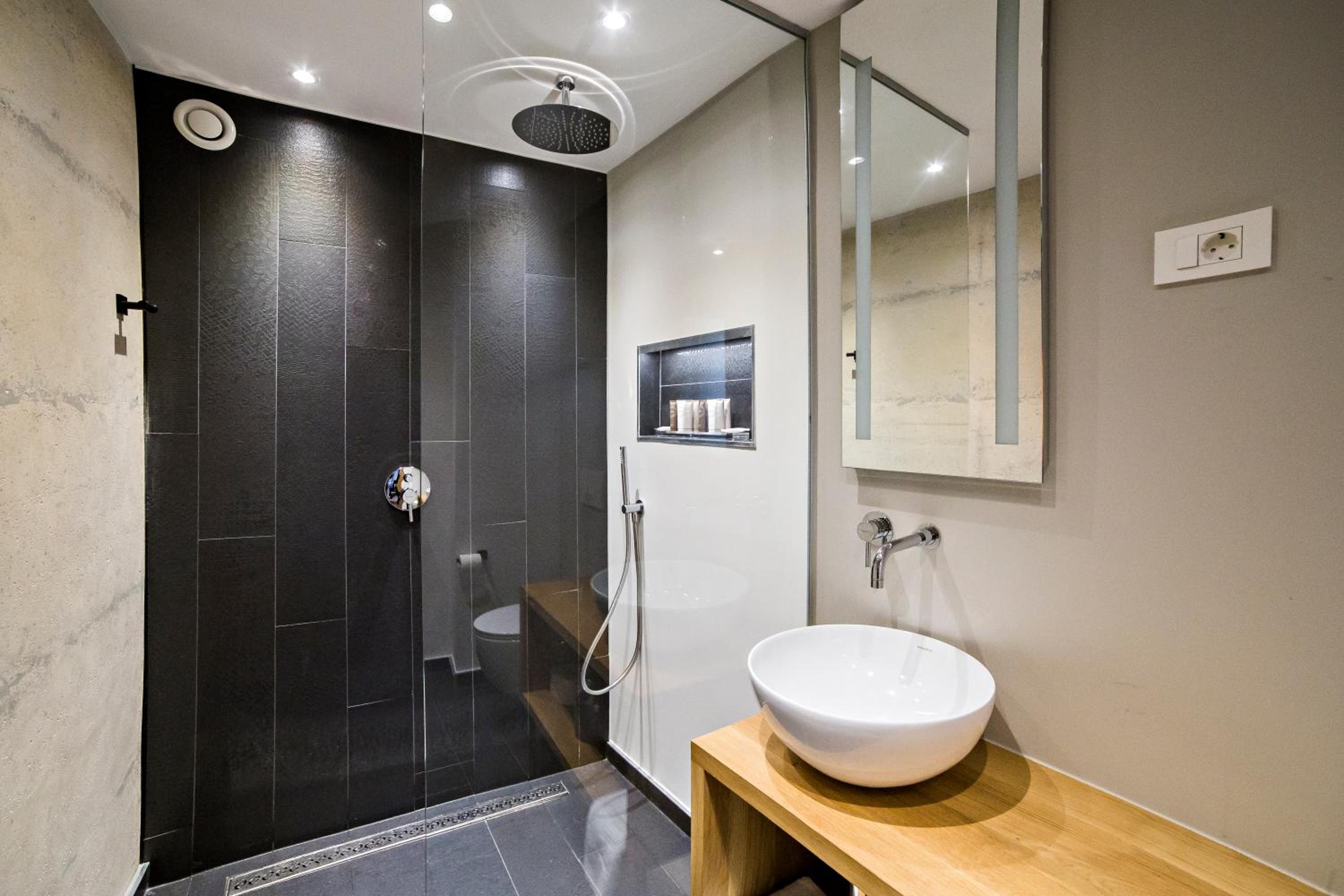 Double Room - Photo 5