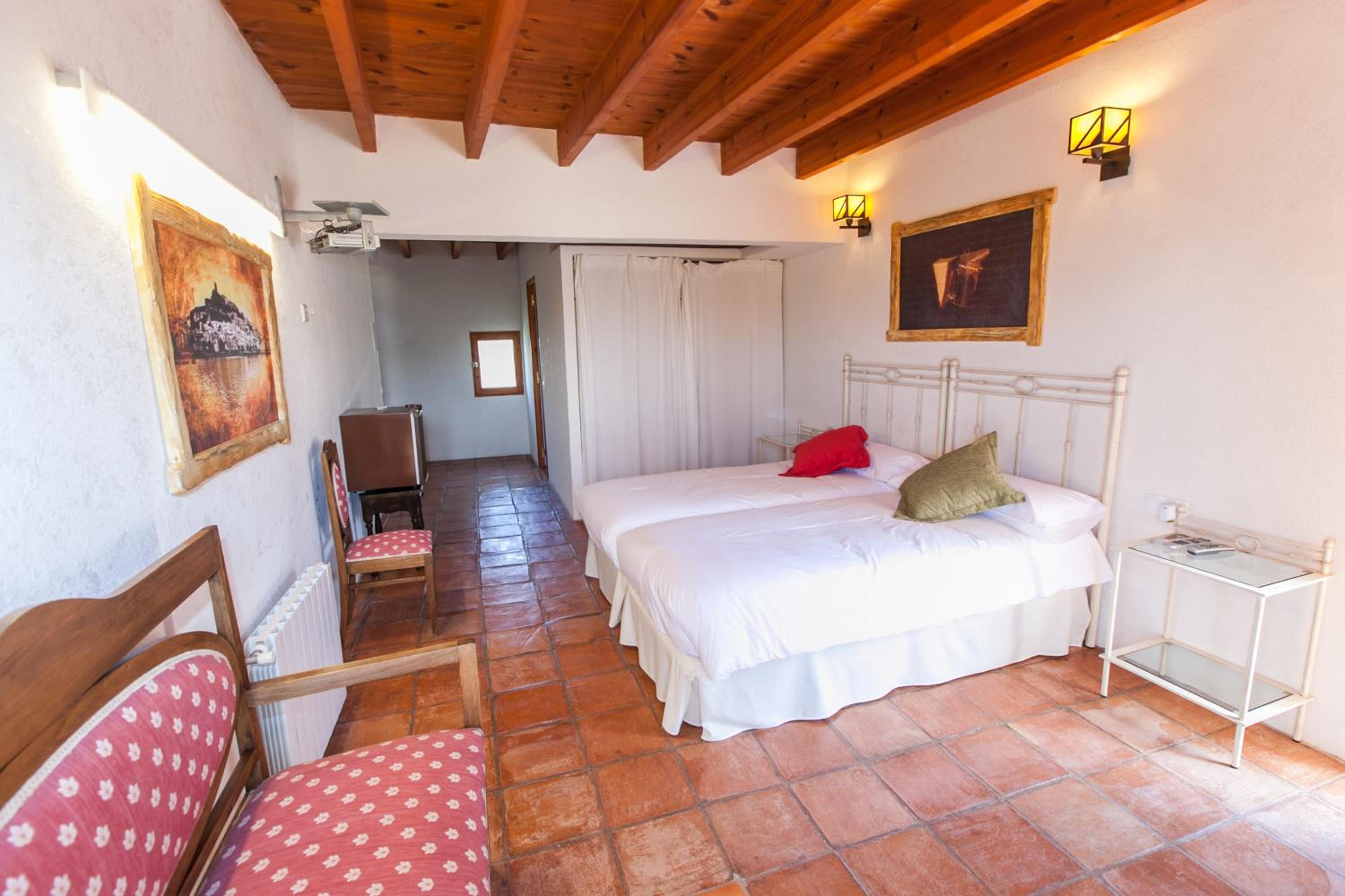 Superior Double or Twin Room, photo 7