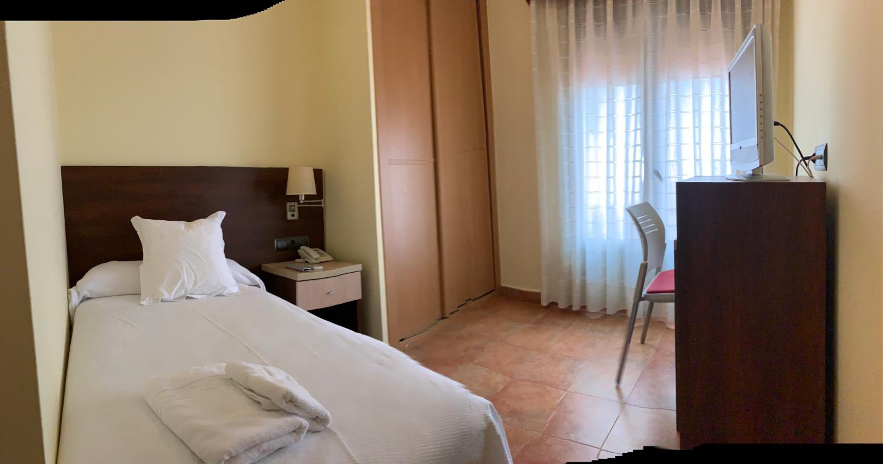 Single Room photo 2